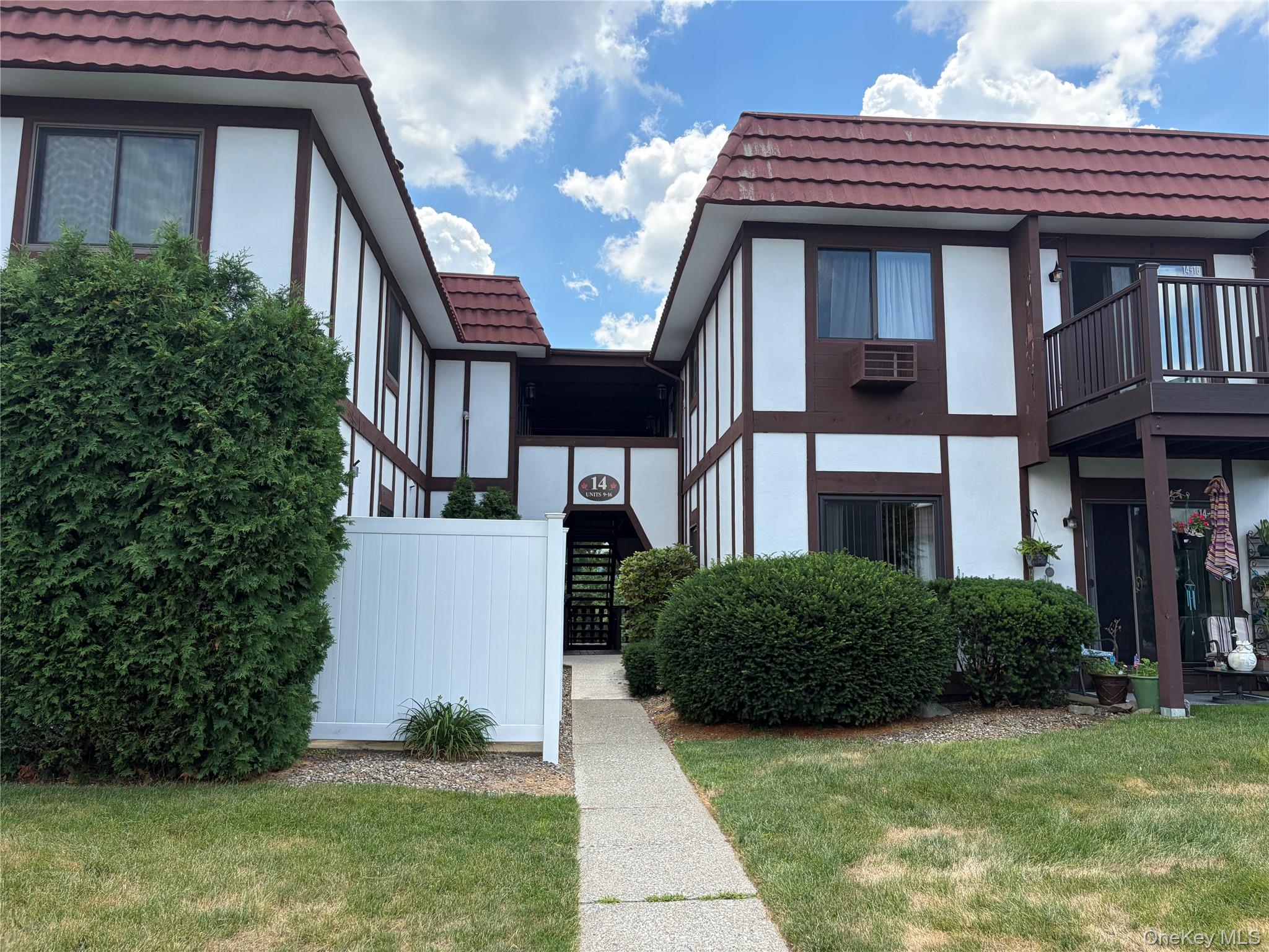 14 Skyline Drive Unit 14 — photo