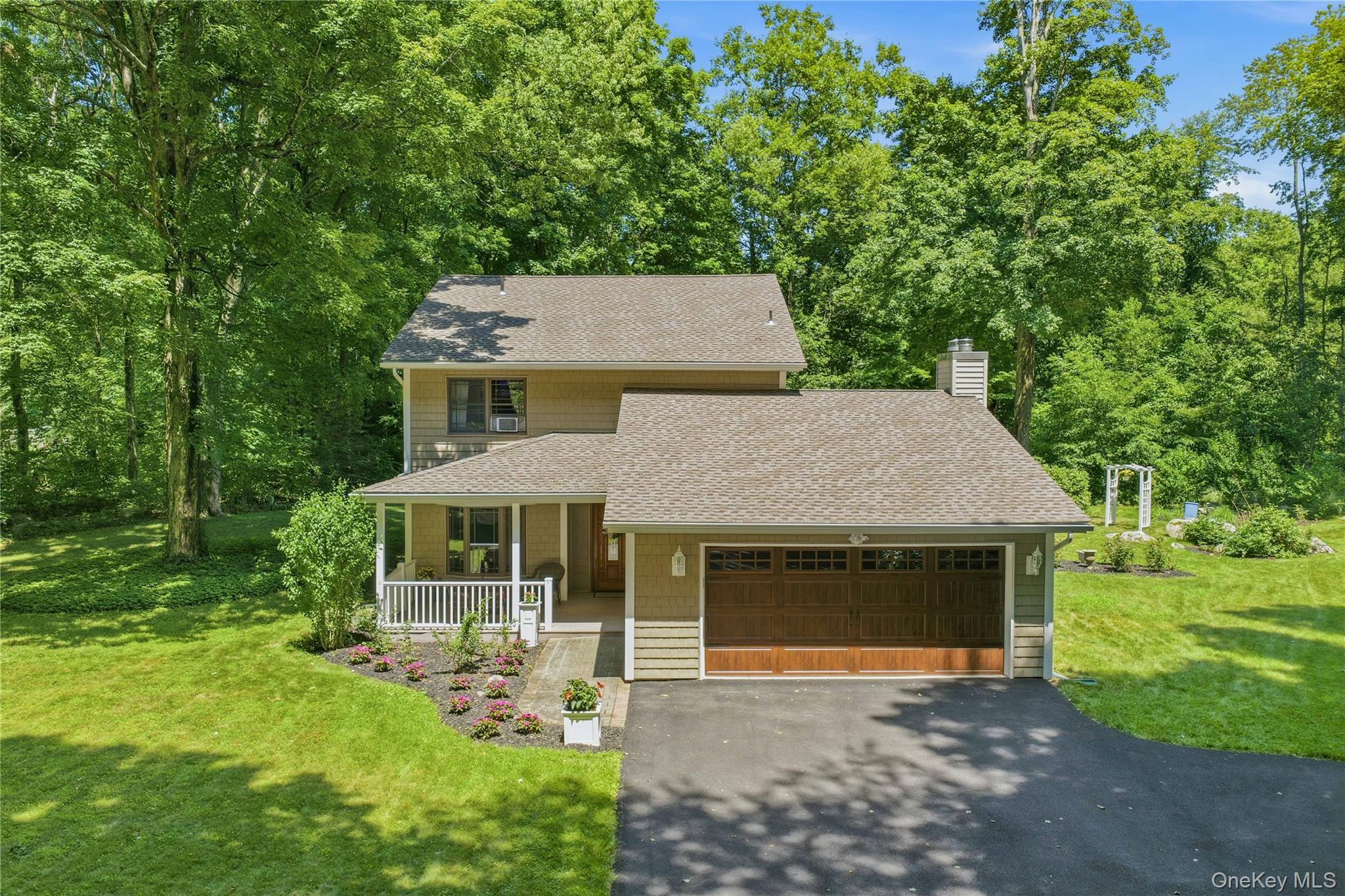 43 Nathan Hale Drive — photo