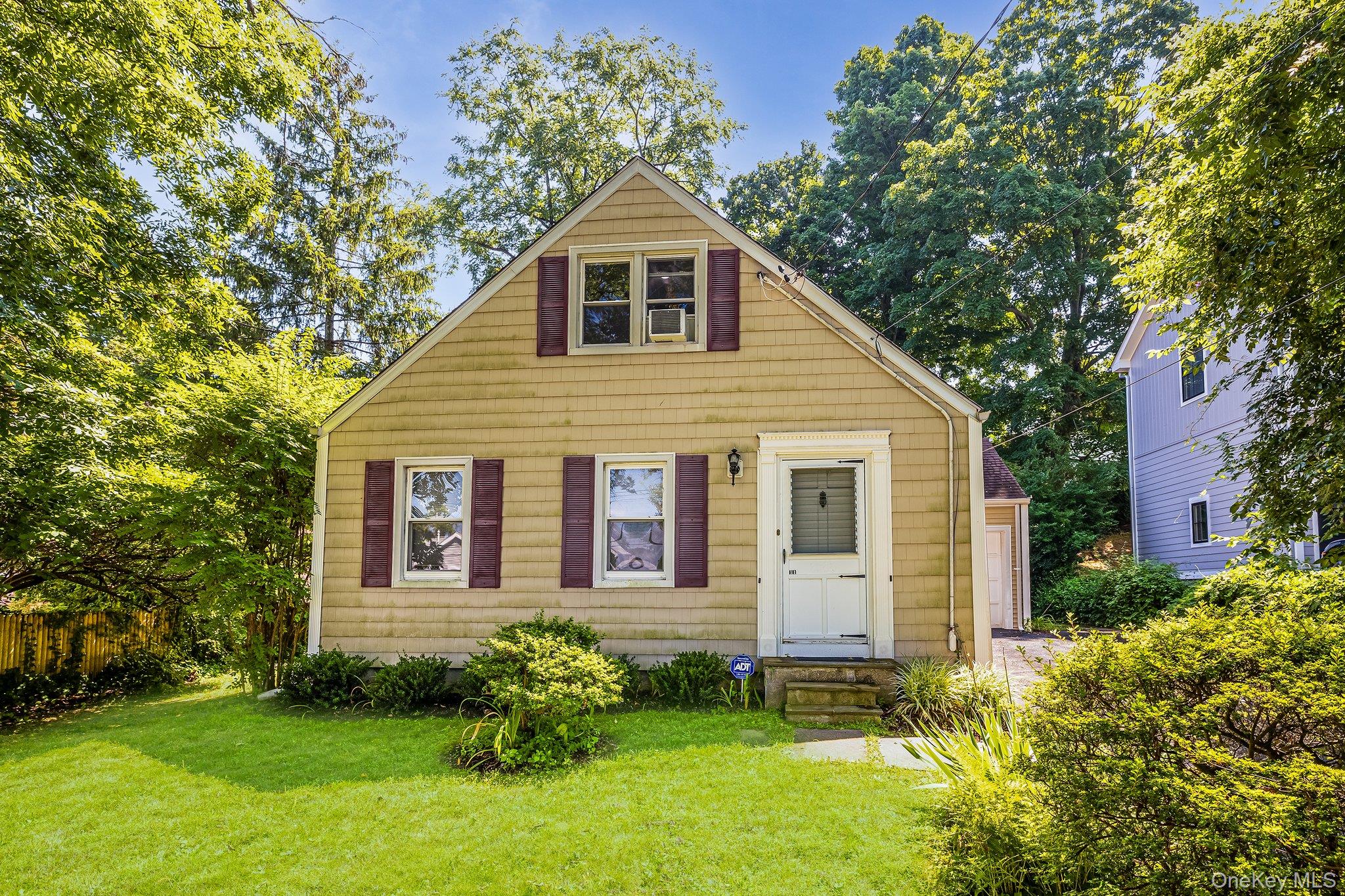 11 Hillside Place — photo