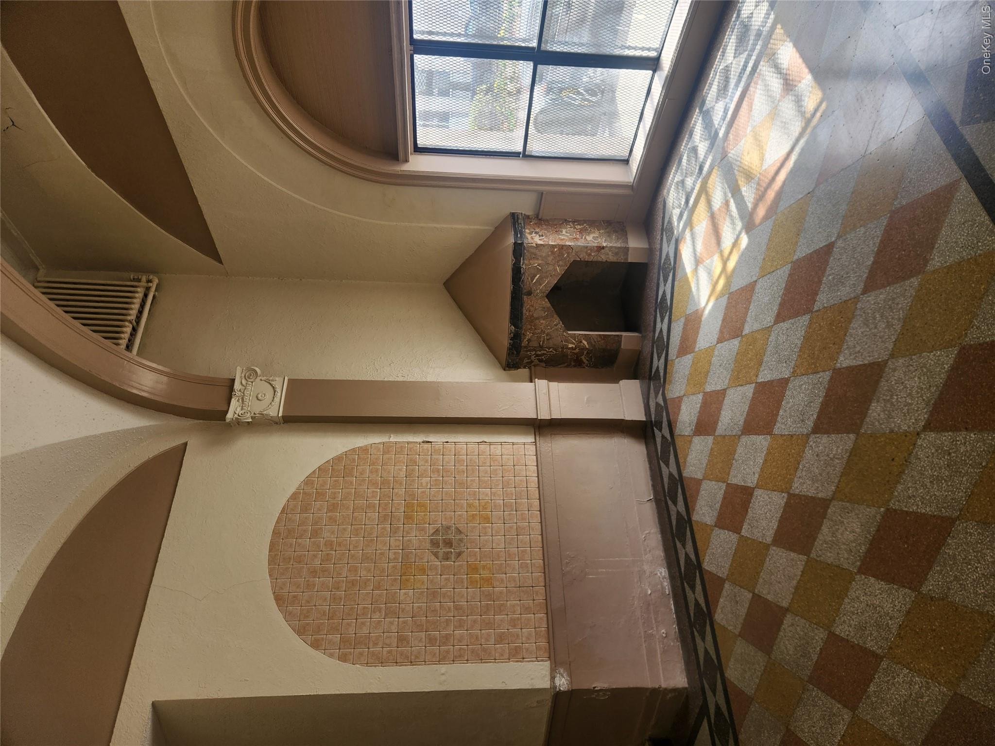 941 Jerome Avenue 8G — photo