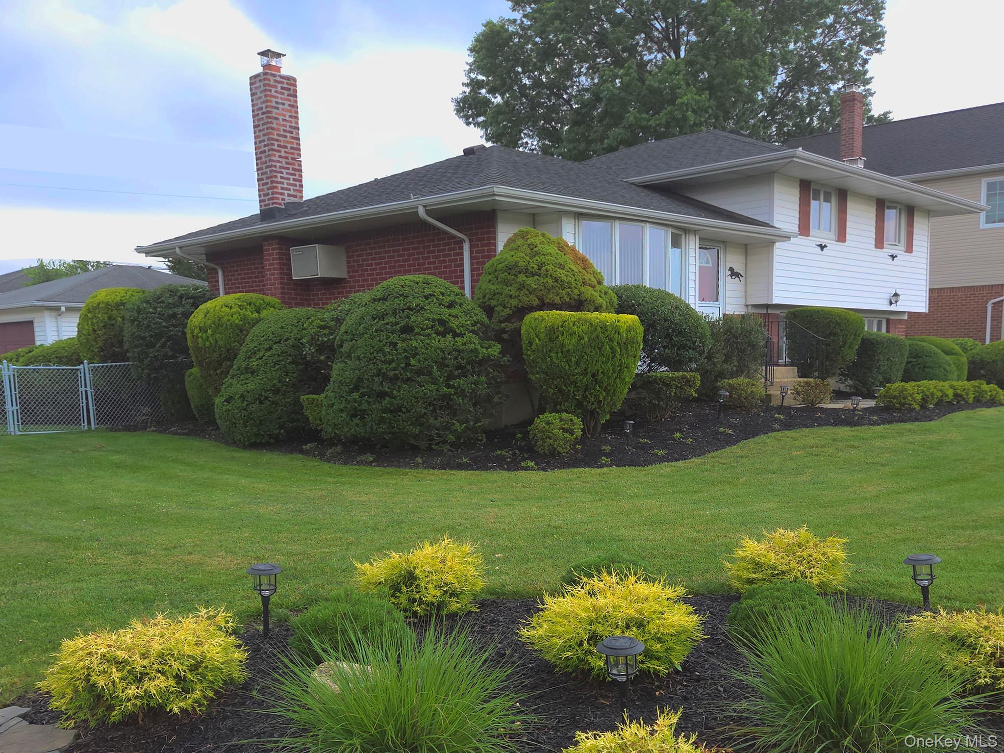 51 Eileen Avenue, Oyster Bay, NY 11803 — photo 3