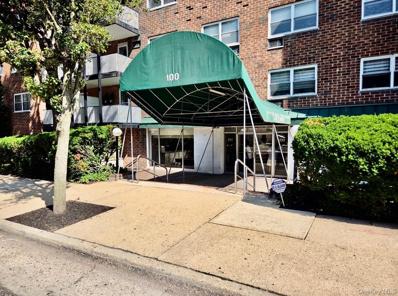 100 Lincoln Avenue 7B — photo