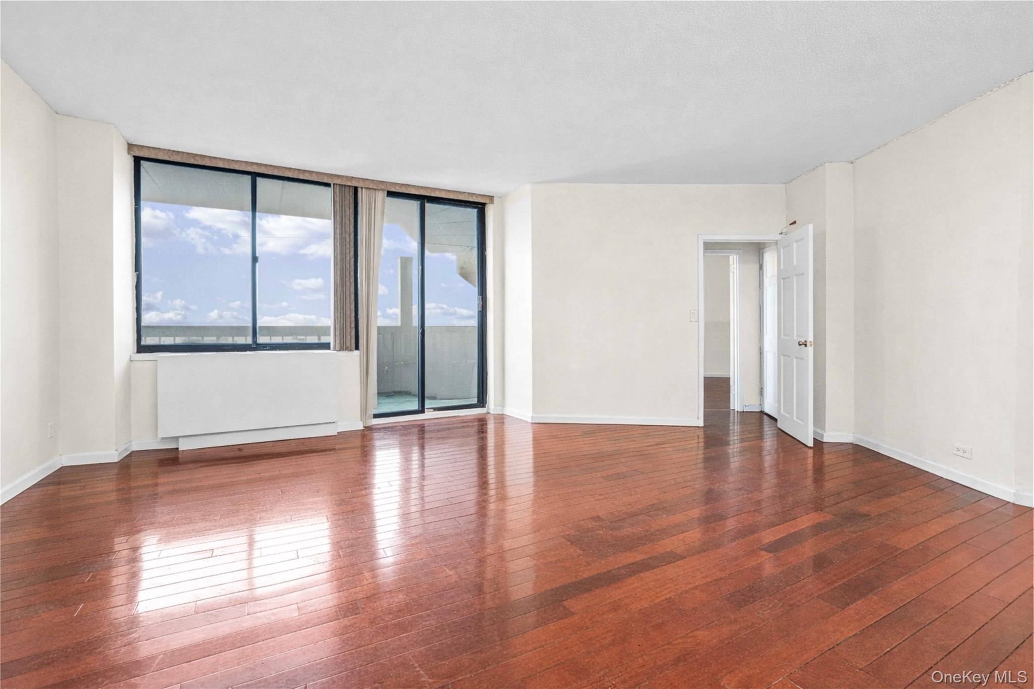 138-35 Elder Avenue 21F — photo