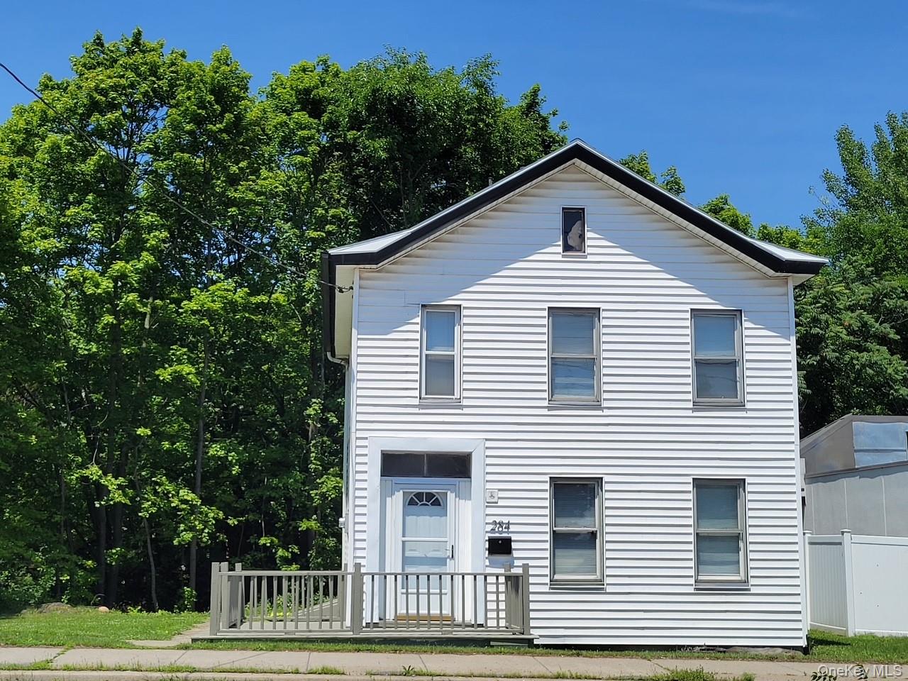 284 W Bridge Street — photo