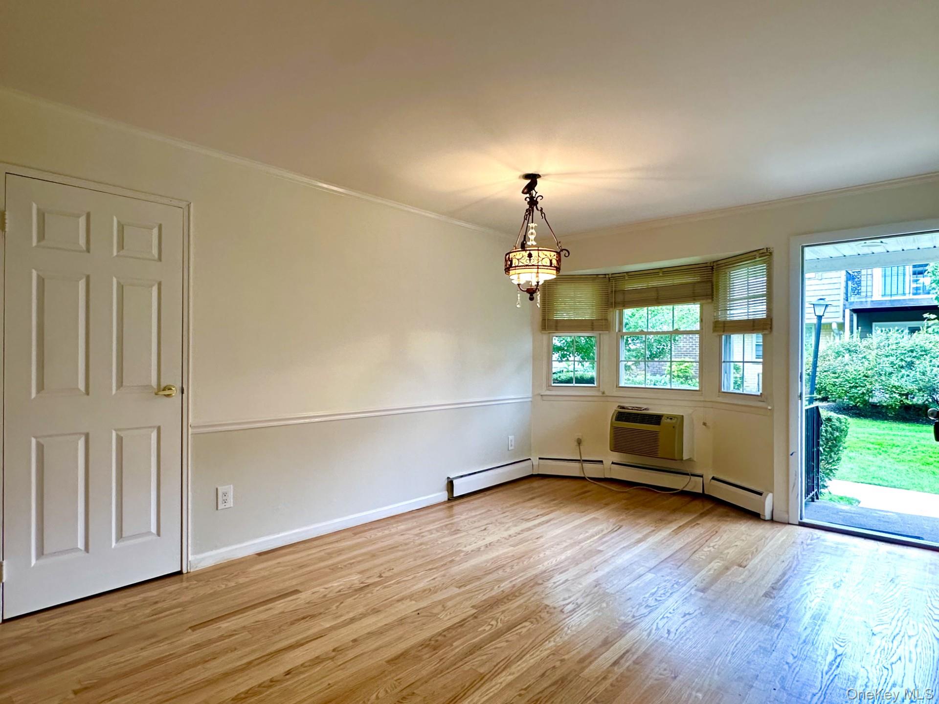 3922 Wilshire Lane H — photo