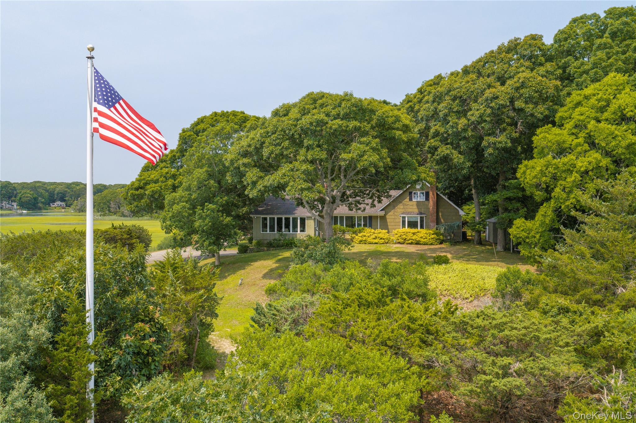 Home in Southold, NY 11958 — photo 3