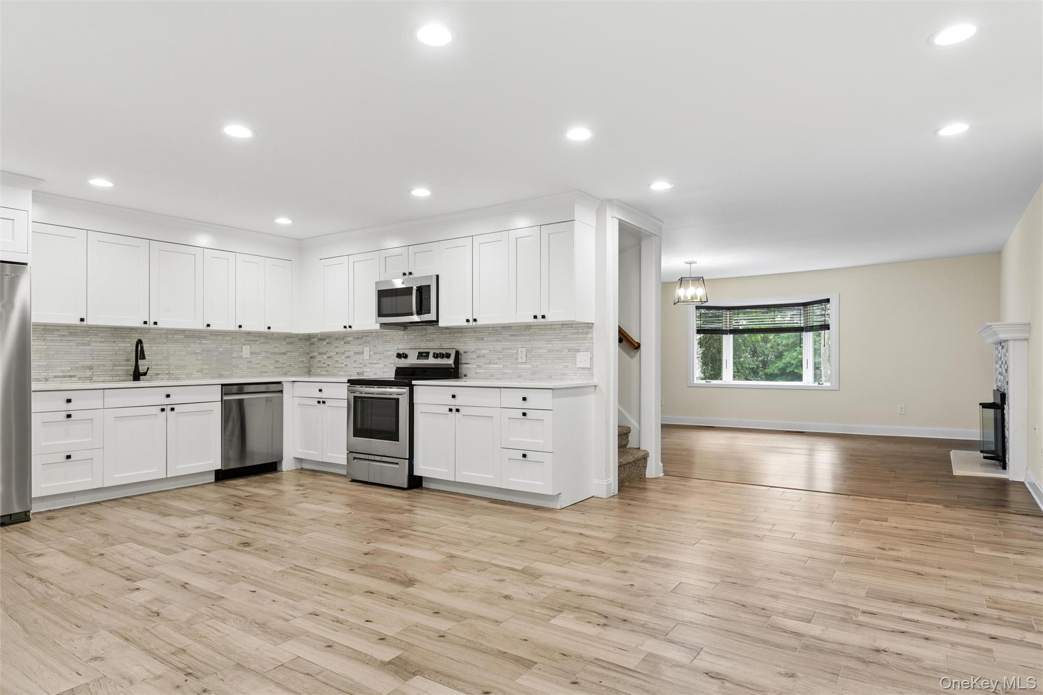 2639 N Wading River Road — photo