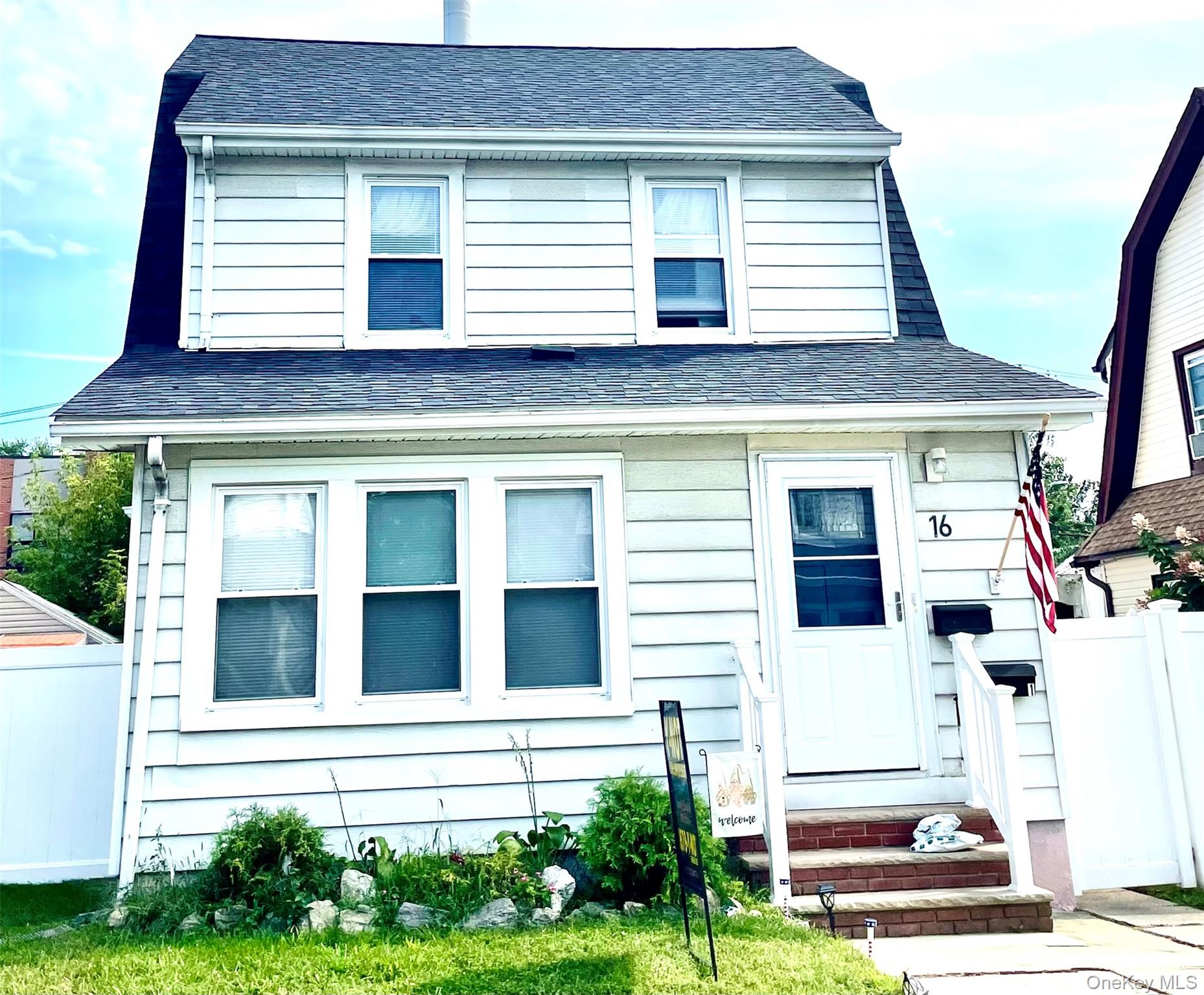 16 Evergreen Drive 1 — photo