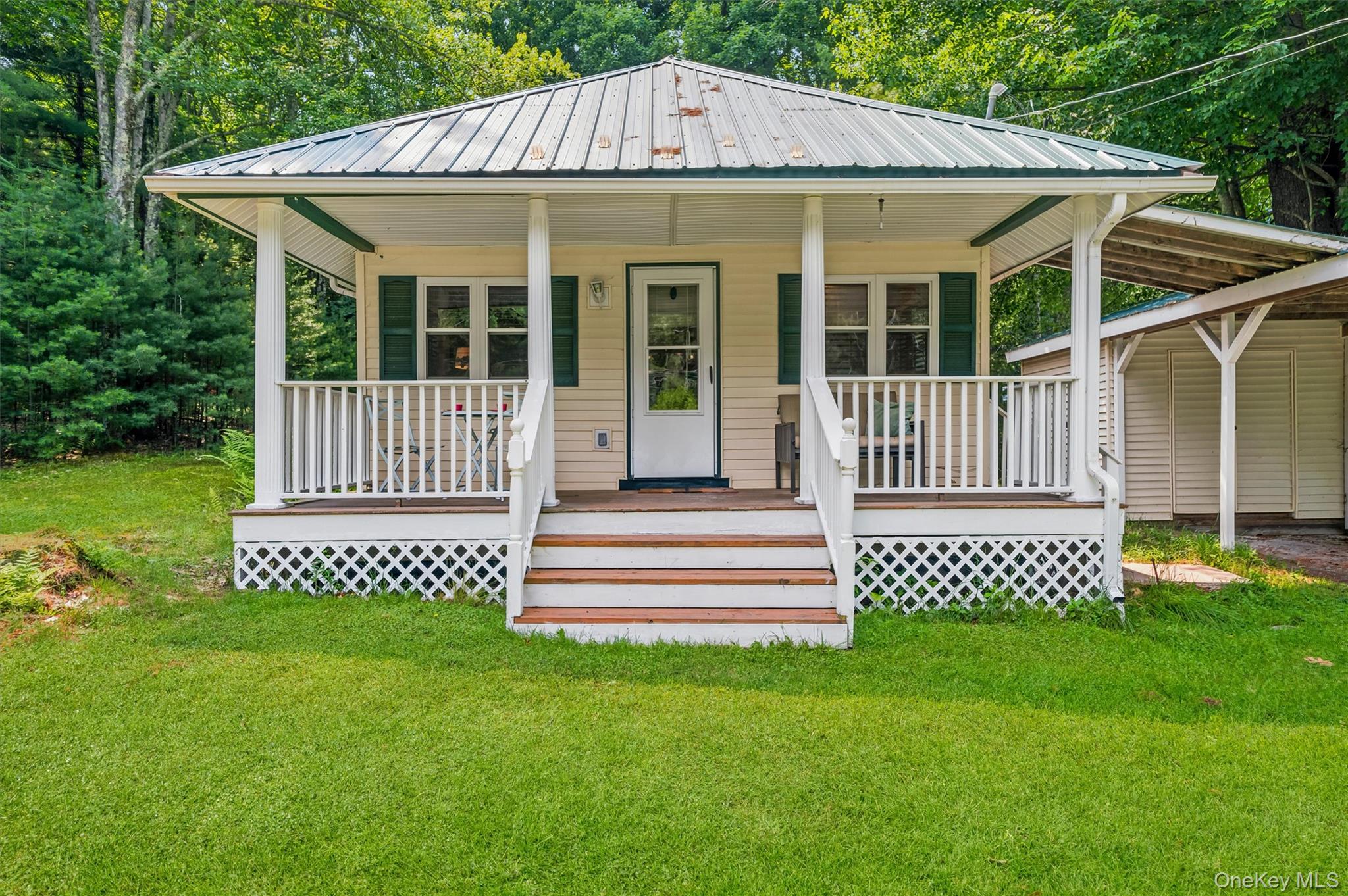 223 Yulan-Barryville Road — photo