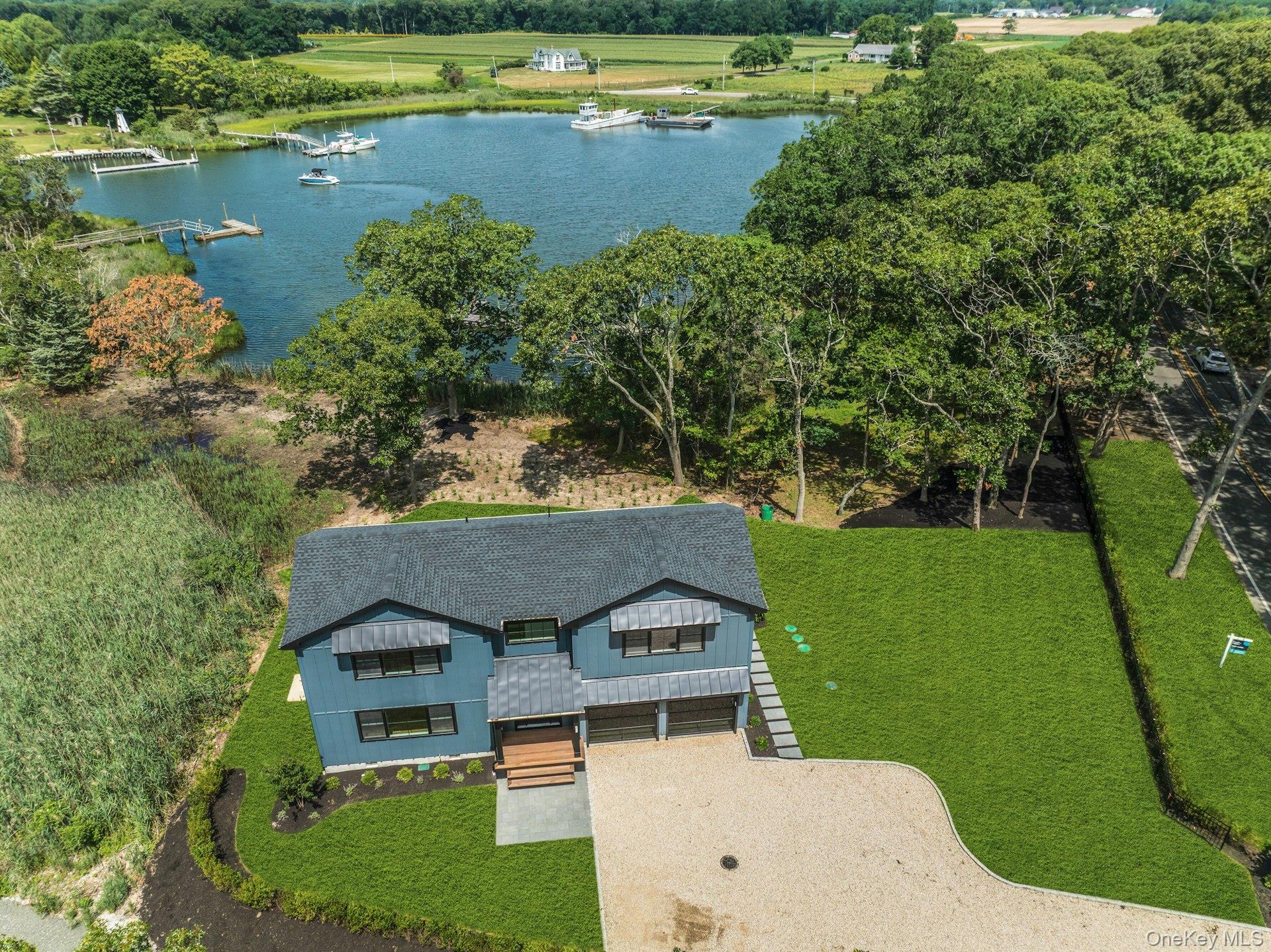 255 Peconic Bay Boulevard — photo