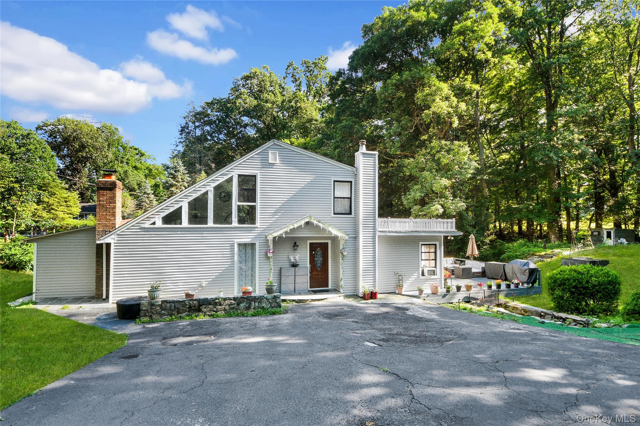435 Birdsall Drive — photo