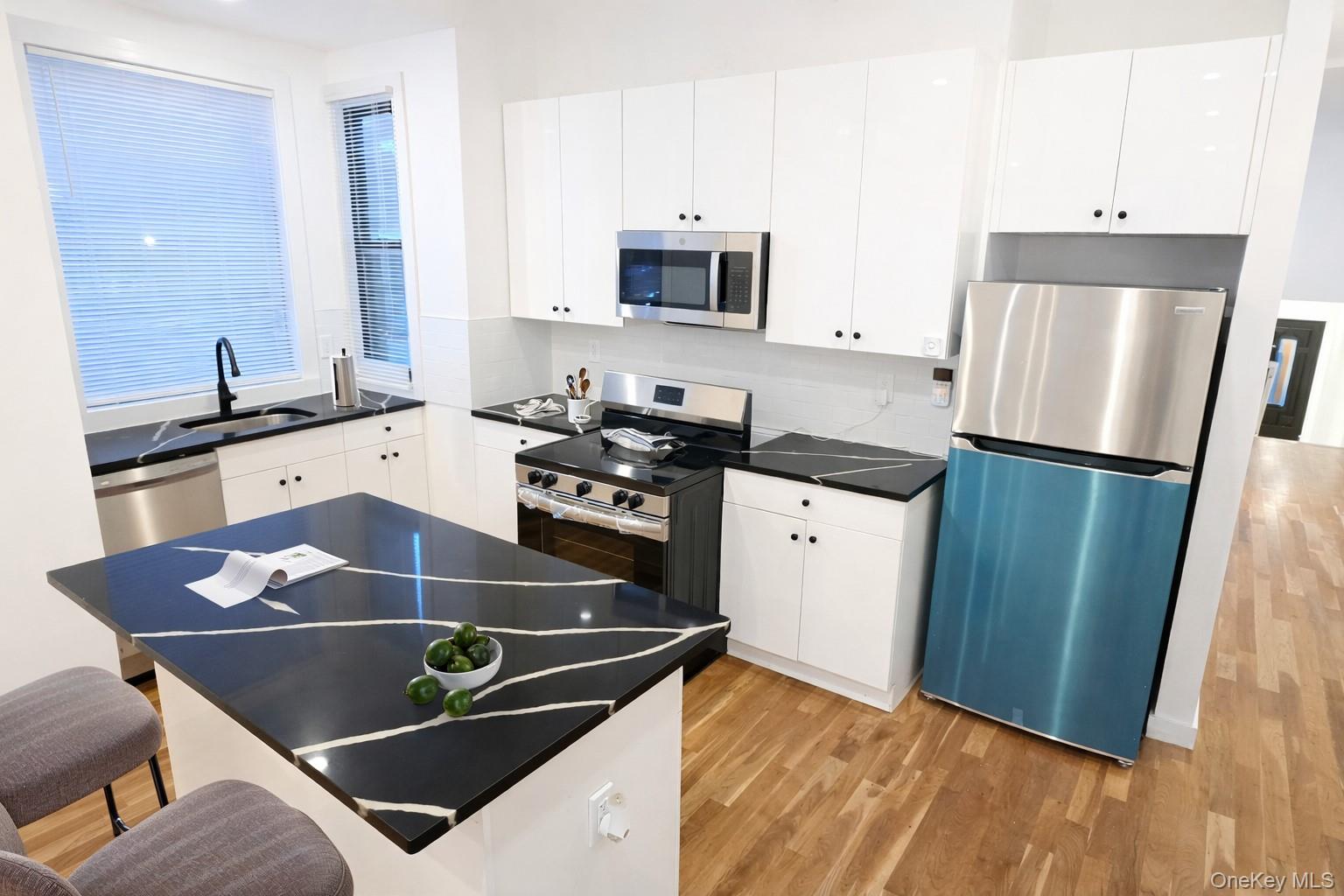 32 Radde Place, New York, NY 11233 — photo 3