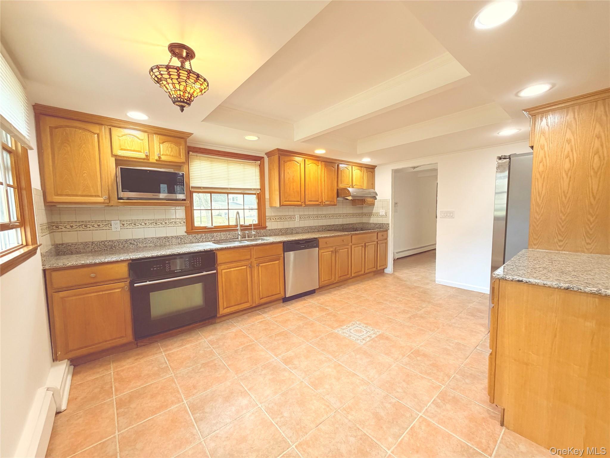 Home in Brookhaven, NY 11790 — photo 2