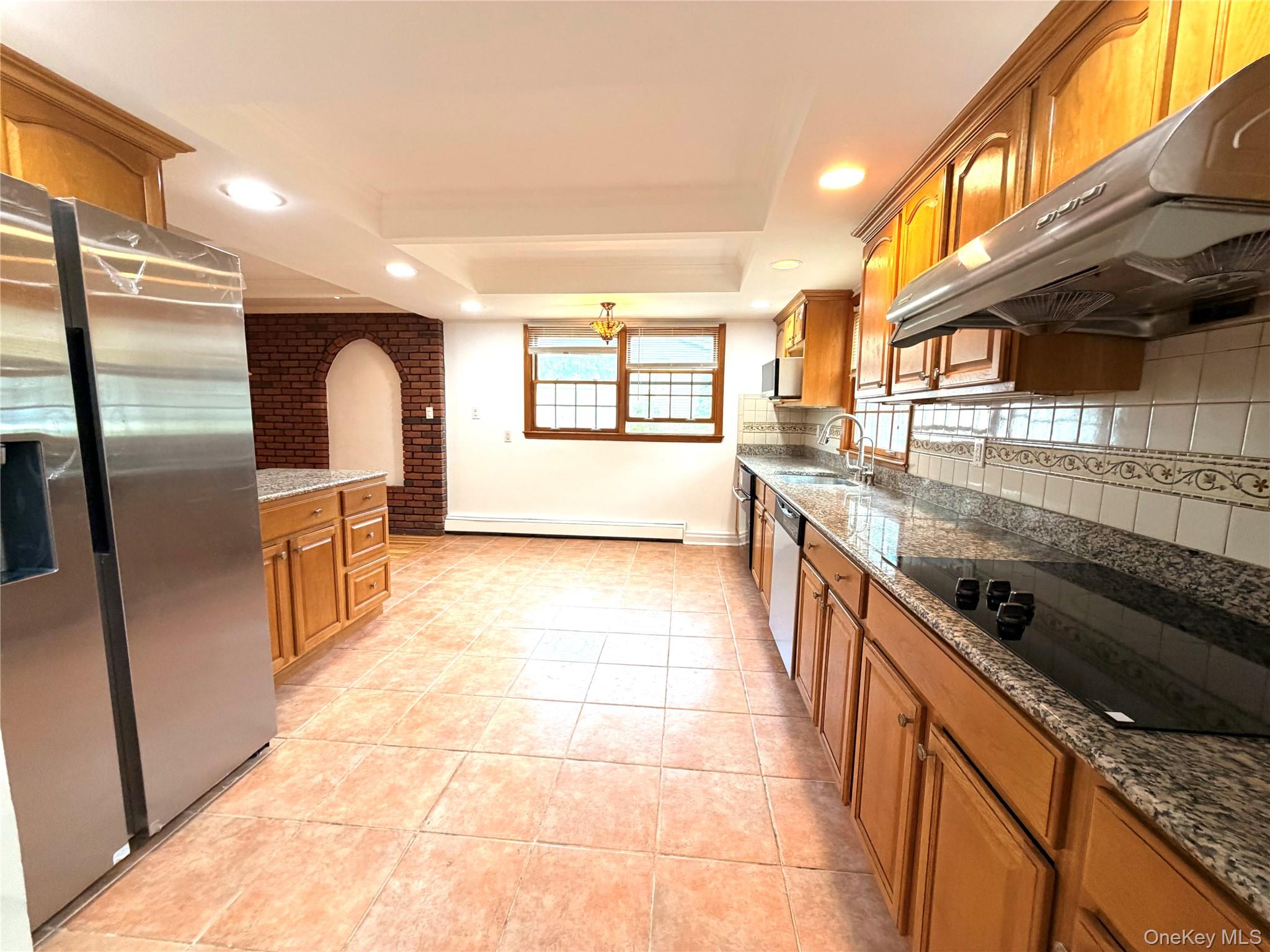 Home in Brookhaven, NY 11790 — photo 3