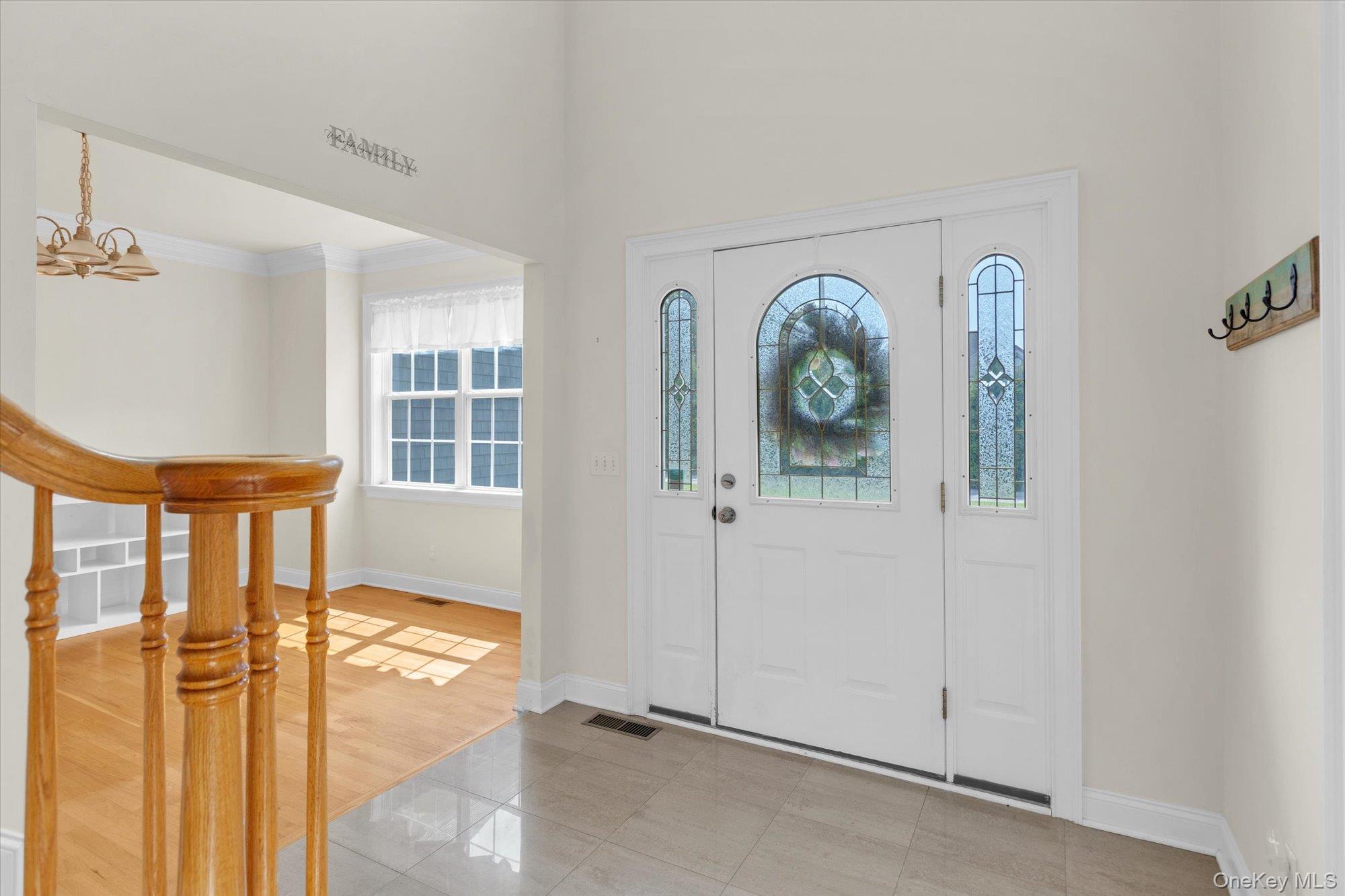 723 Doctors Path Estates, Riverhead, NY 11901 — photo 2