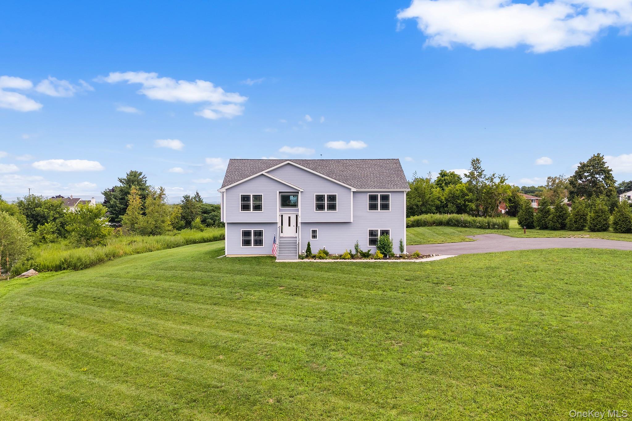 21 Meadow View Drive — photo