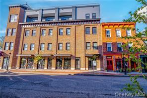 226 Main Street 301 — photo
