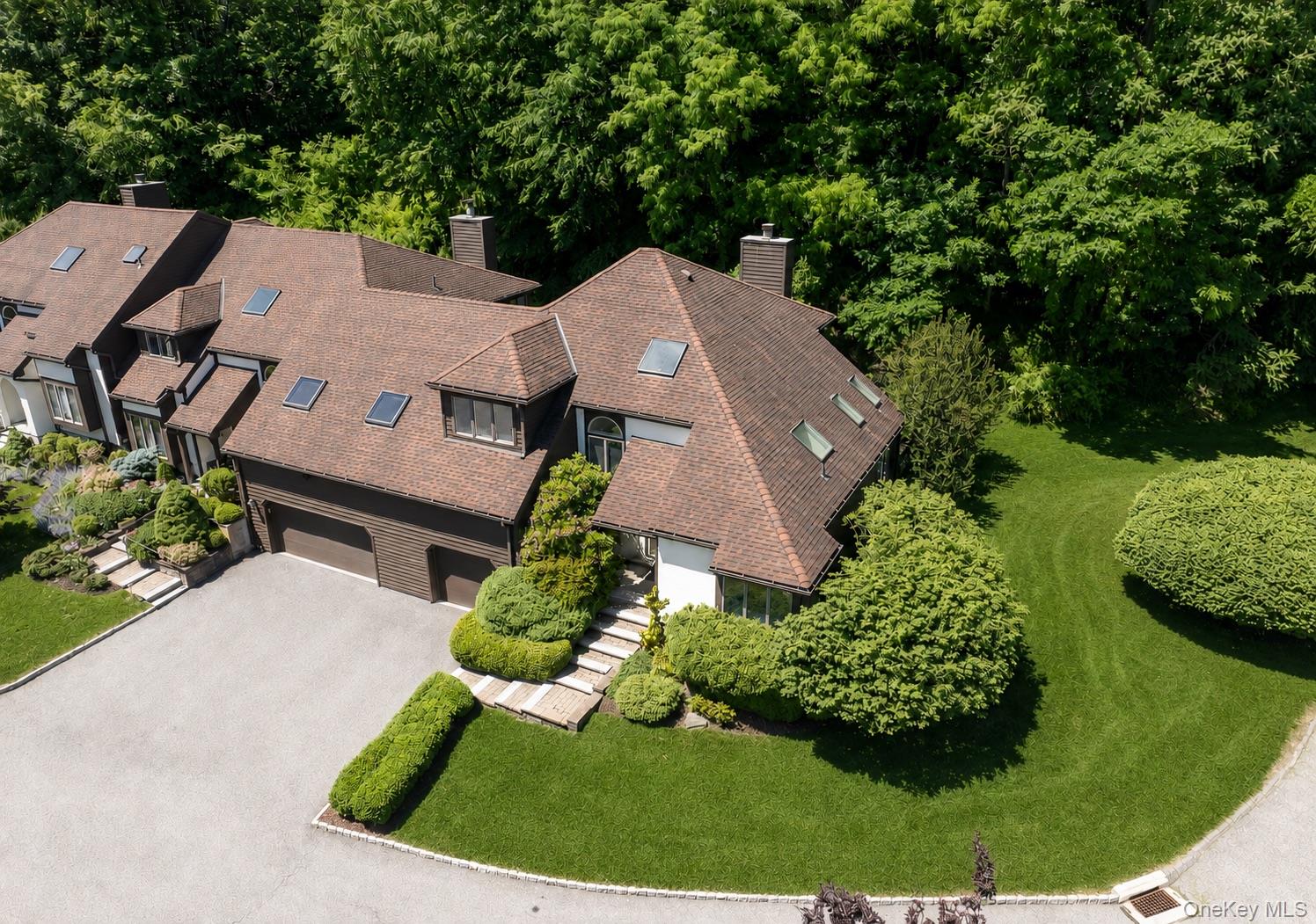 31 Cotswold Drive — photo