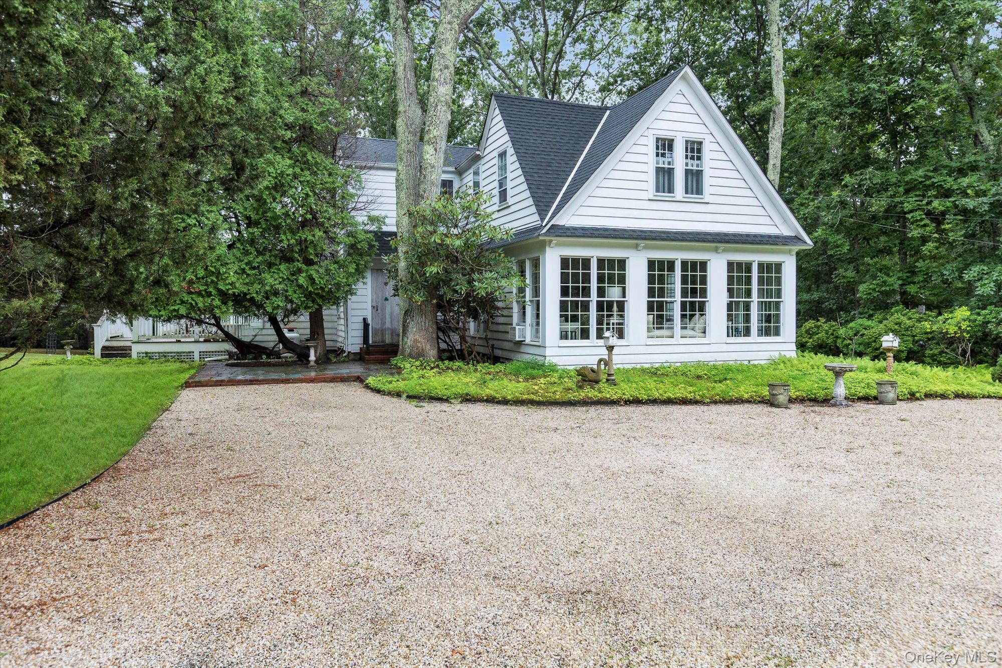 601 Water Mill Towd Road — photo