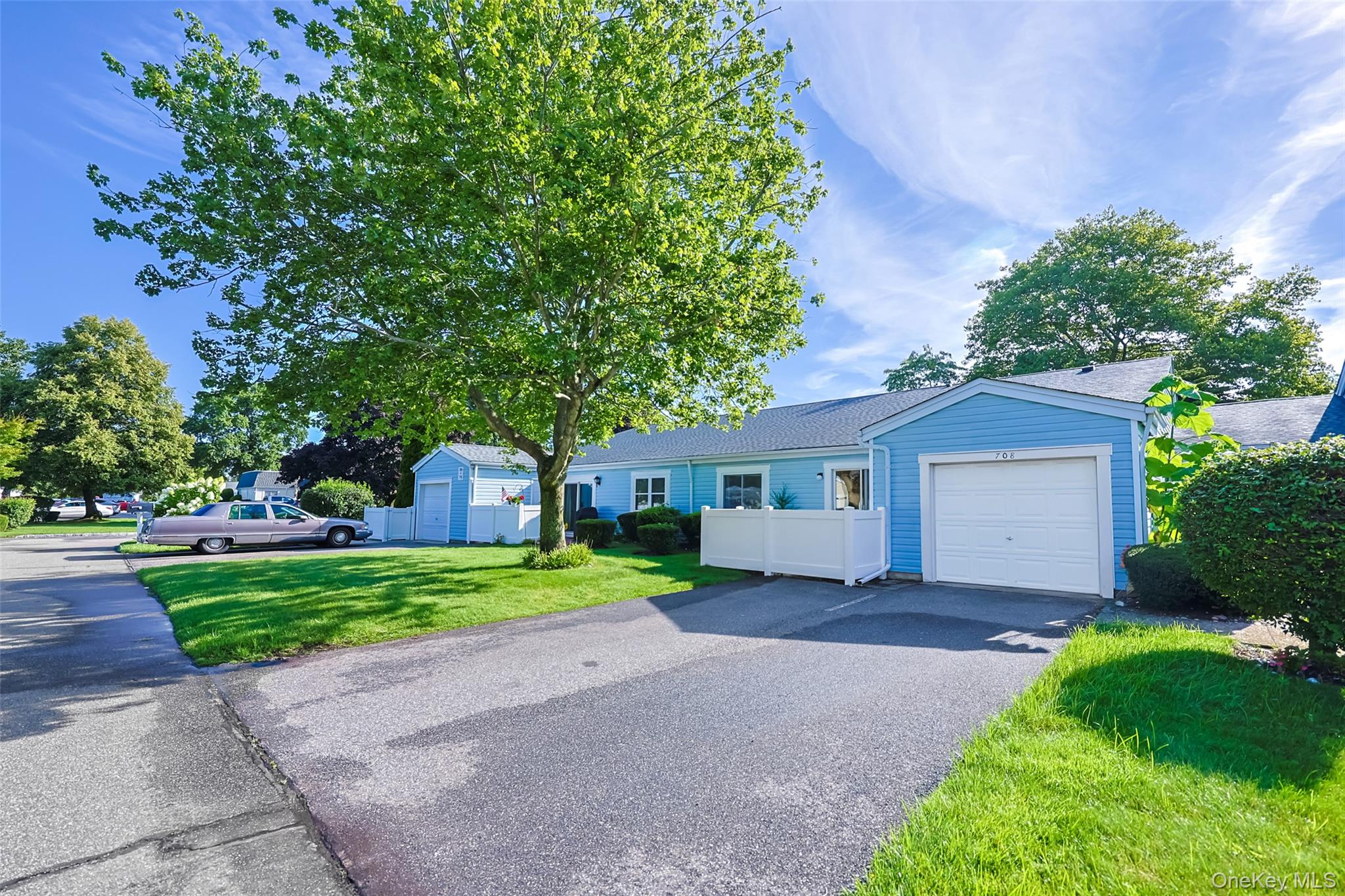 708 W Cabot Court 708 — photo