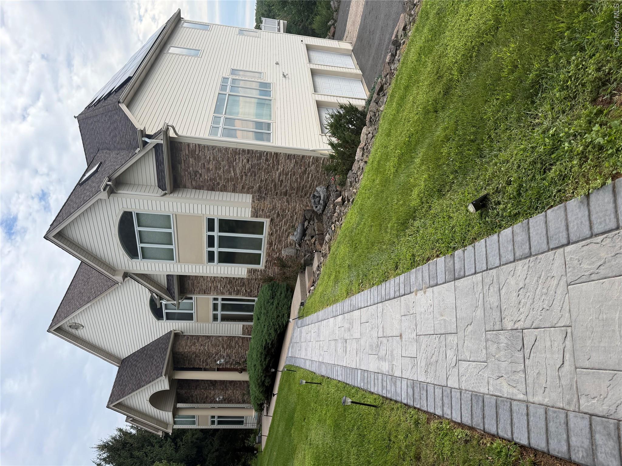 107 Overlook Road — photo