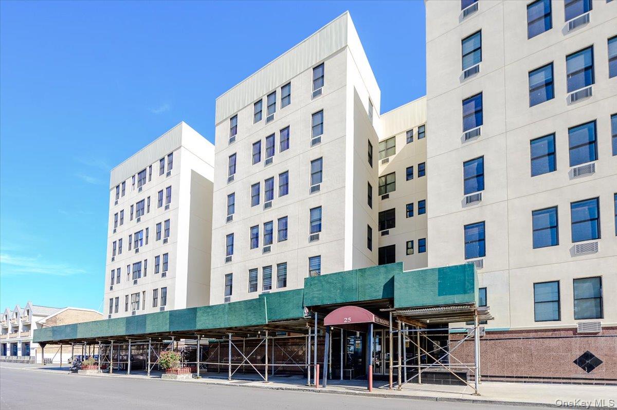 25 W Broadway 417 — photo