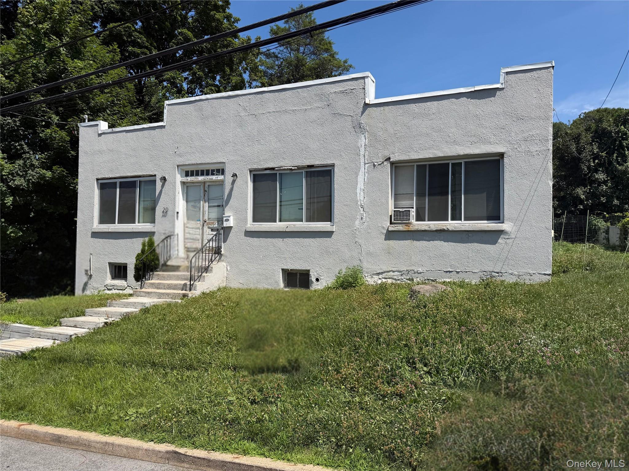 20 N Hillside Avenue — photo
