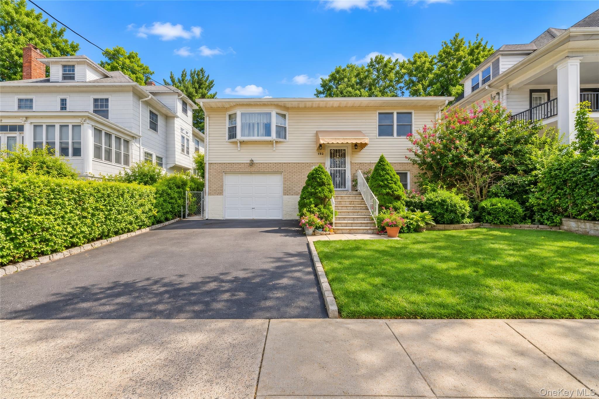152 Van Cortlandt Pk Avenue — photo