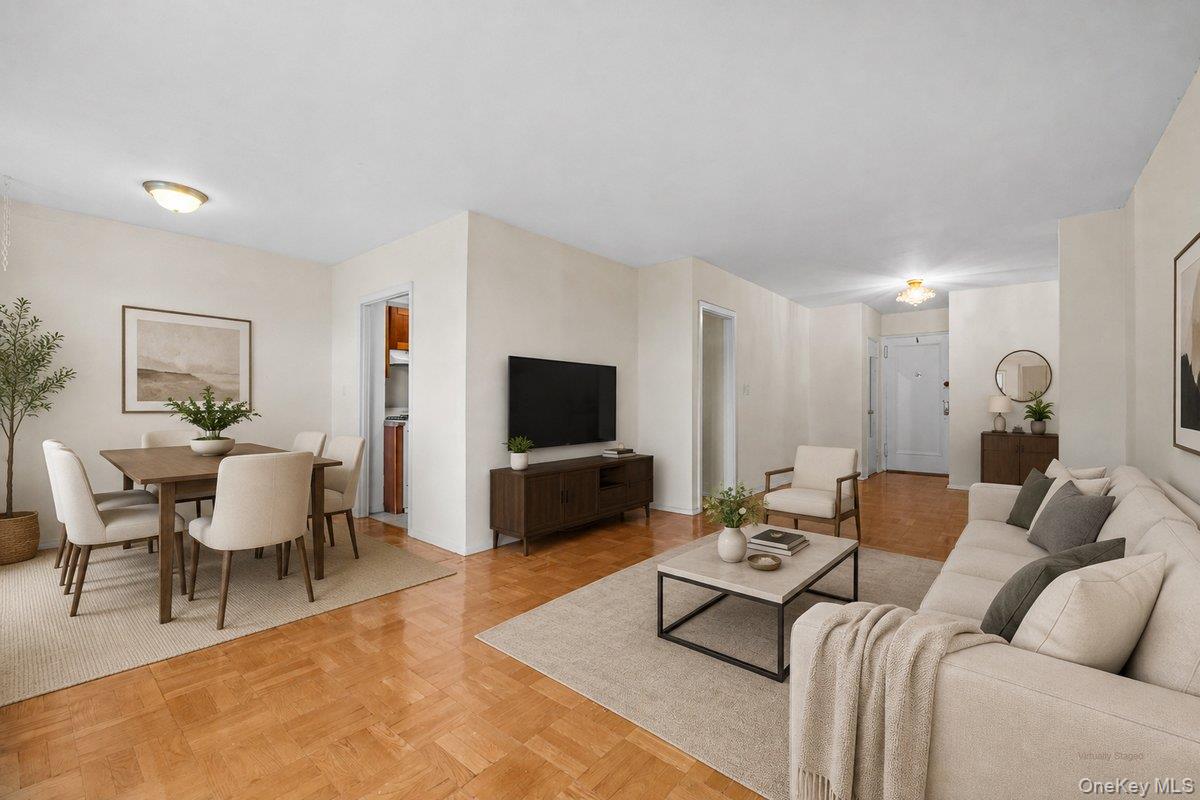735 Kappock Street 7B — photo
