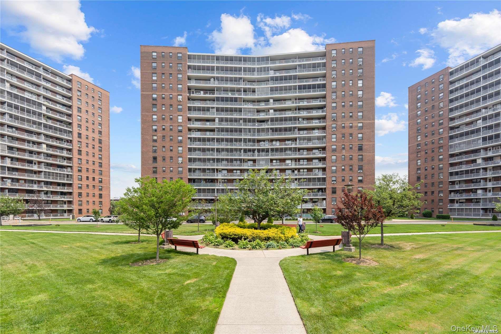 61-35 98th Street 2C — photo