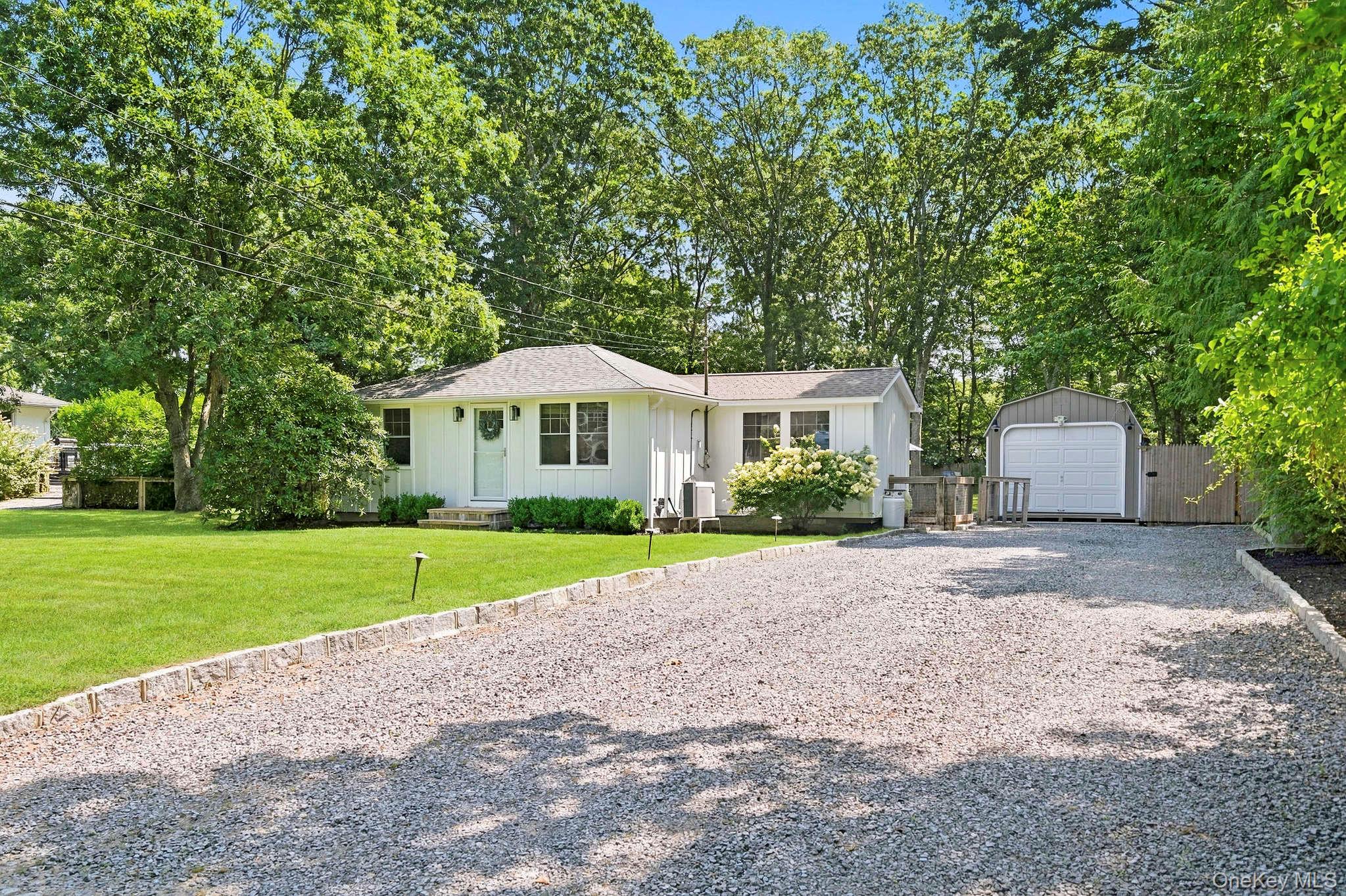 22 Matthews Drive — photo