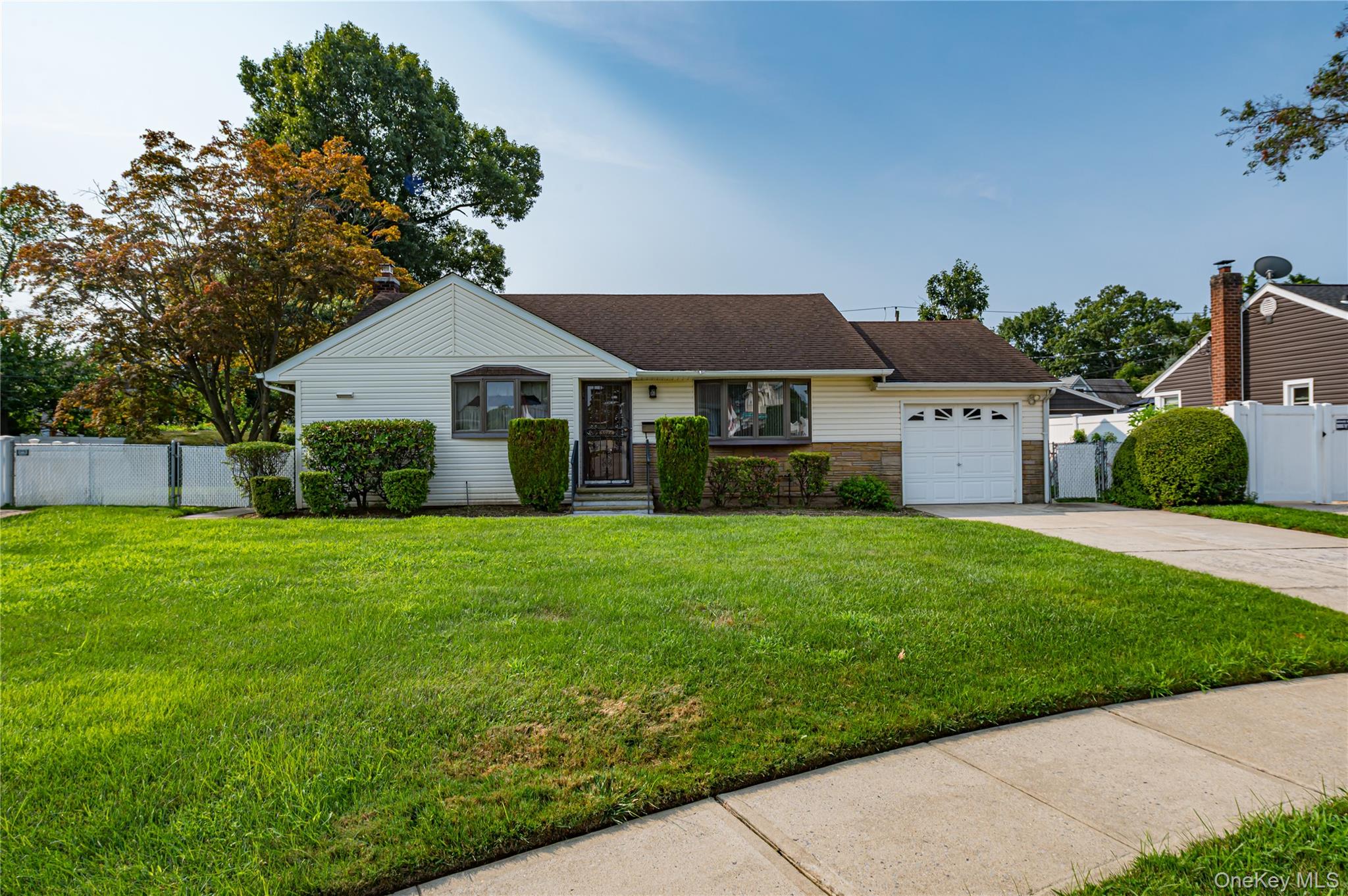 3986 Maplewood Drive — photo