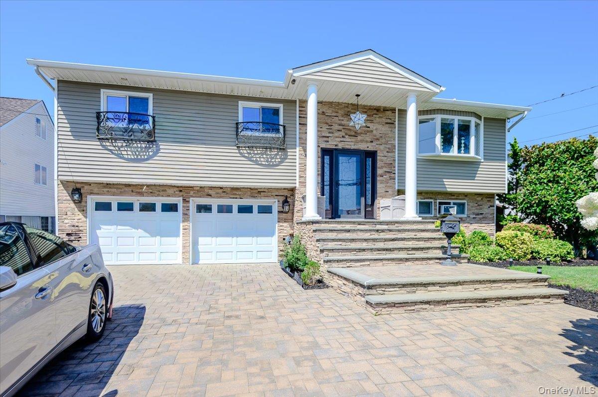 3897 Darby Lane — photo