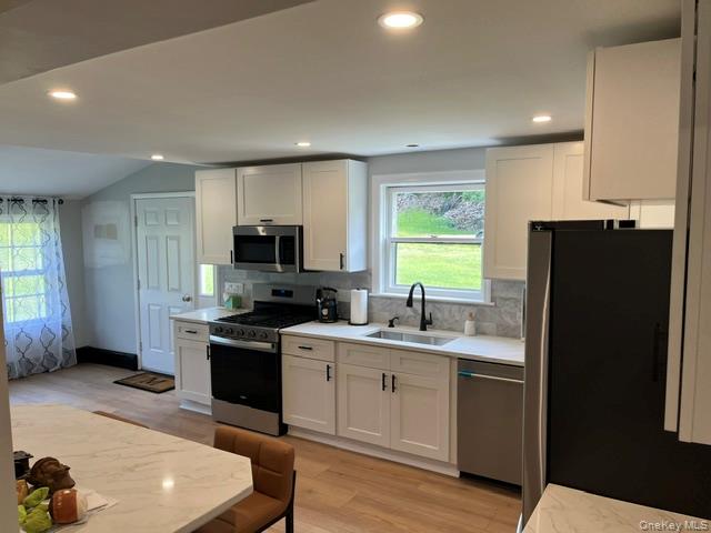 289 Route 210 — photo