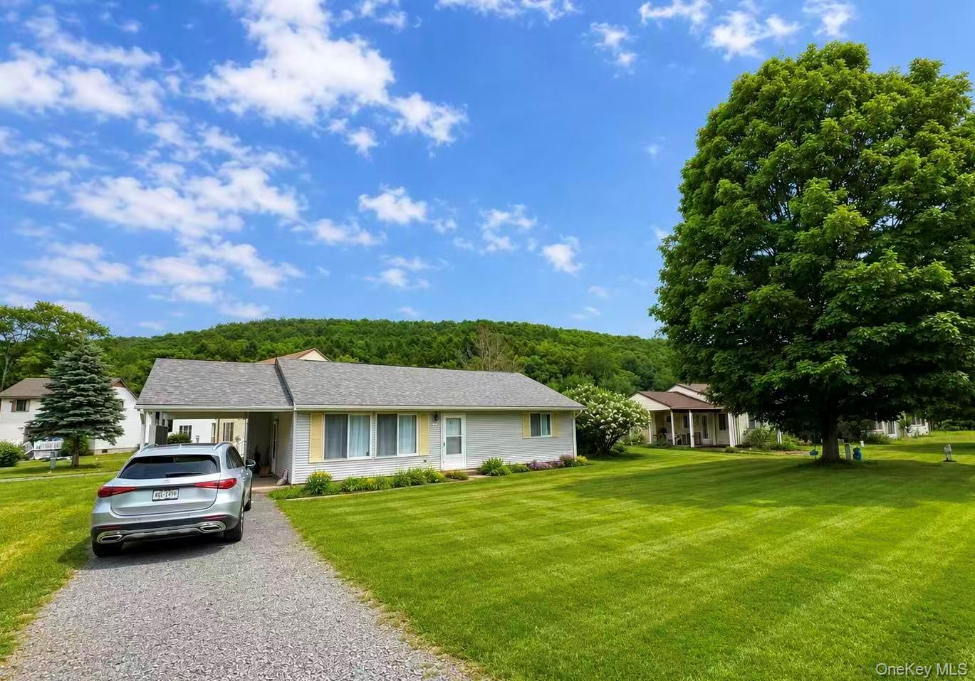 12 Pine Drive — photo