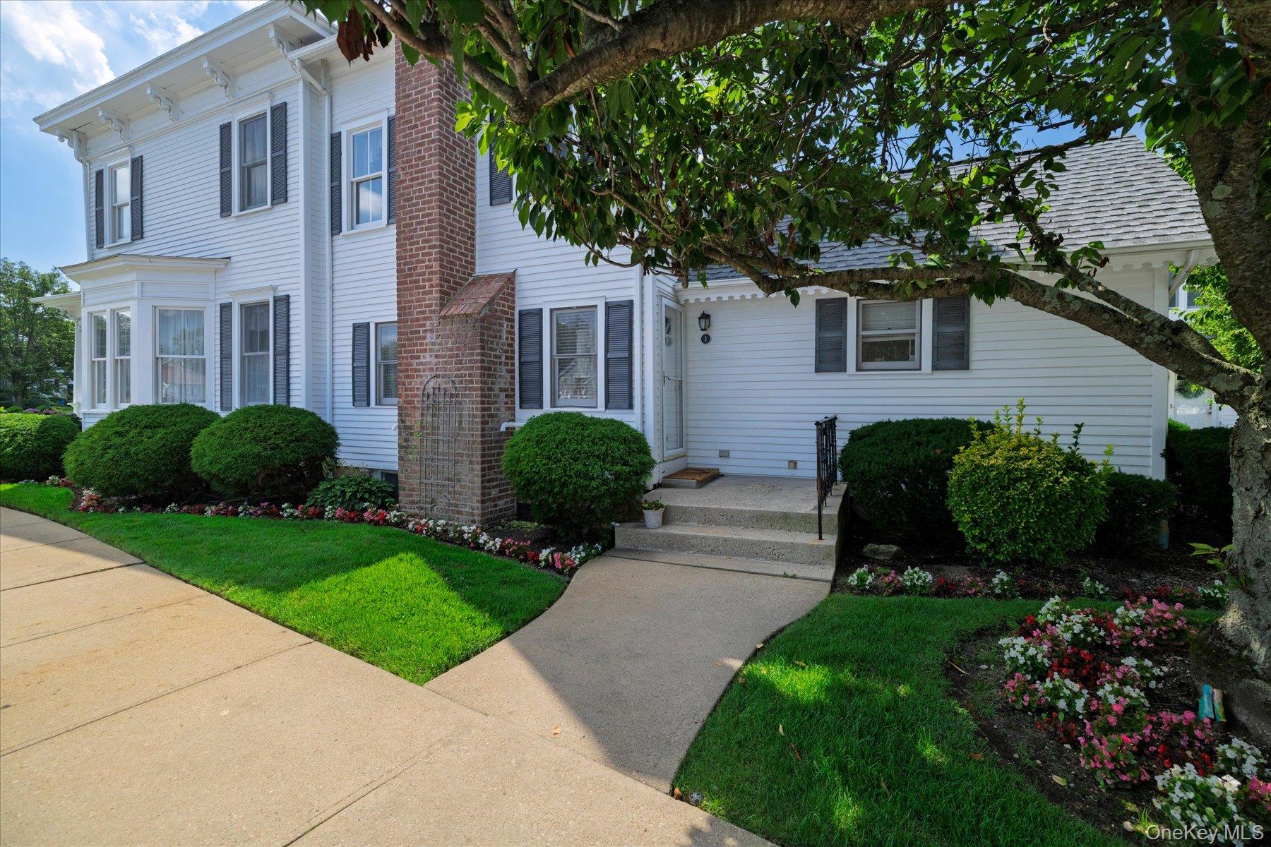 1 Ridgewood Drive, Hempstead, NY 11793 — photo 3