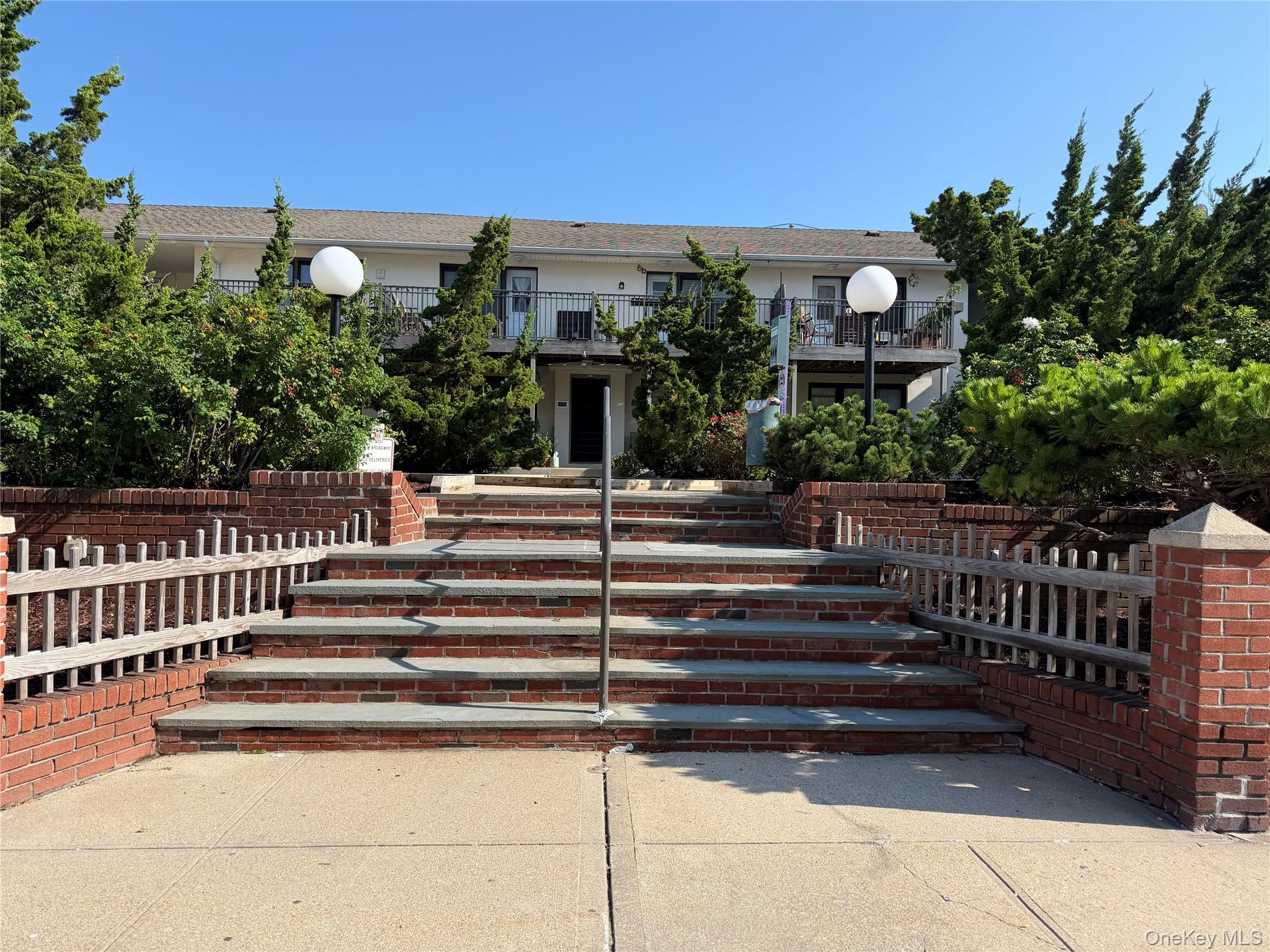 65 W Broadway Unit 11B — photo