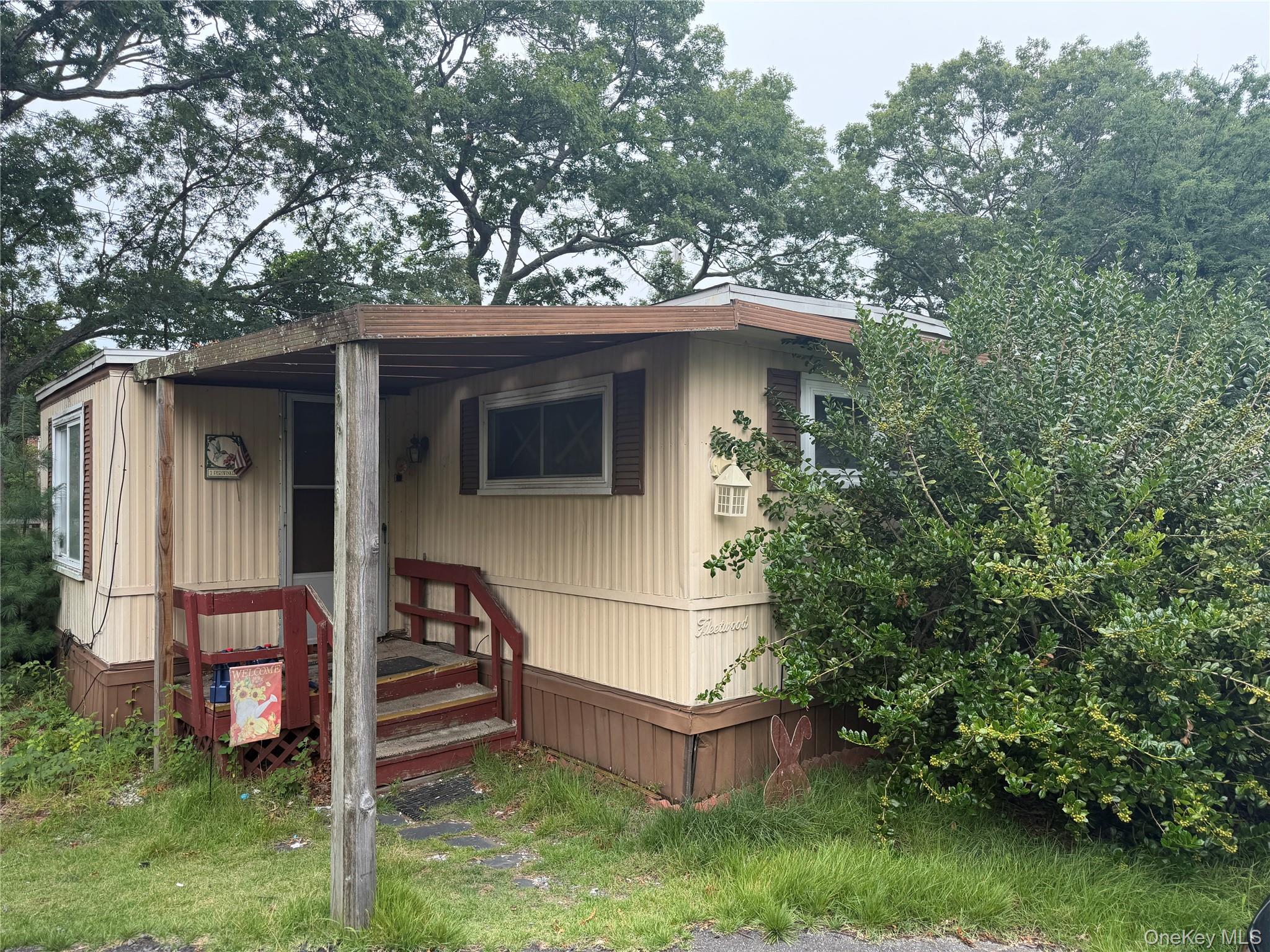 2 Periwinkle Drive — photo