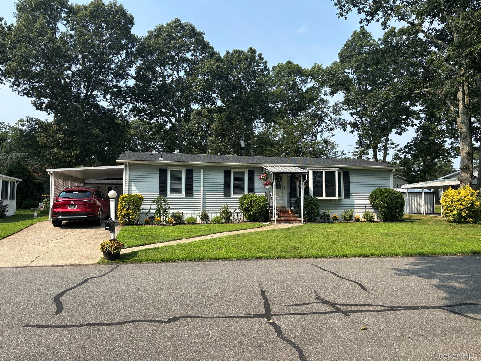 1661 Old Country Road 454 — photo