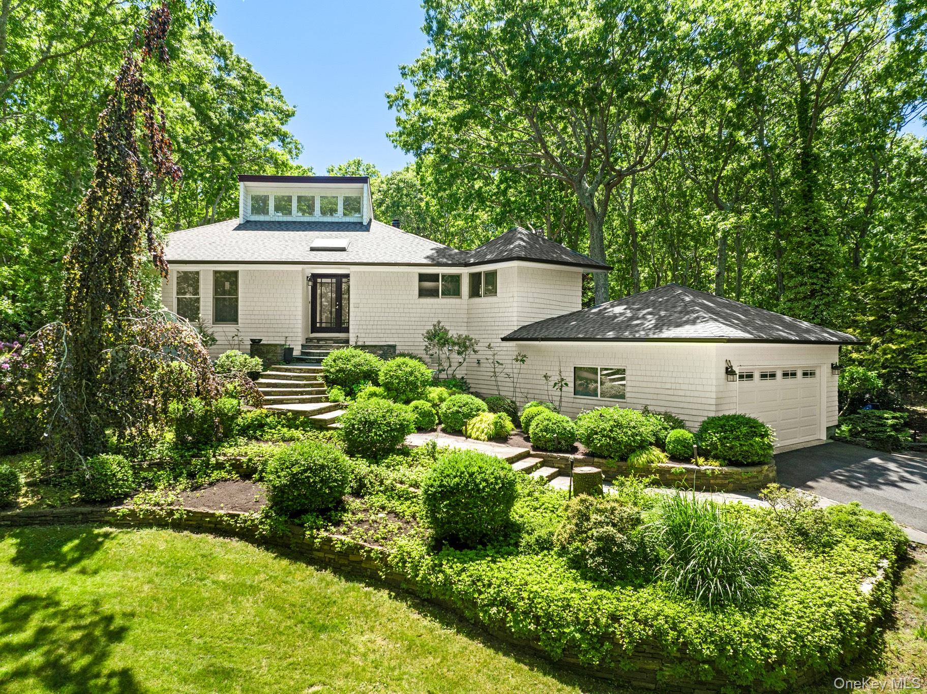 39 Peconic Hills Drive — photo