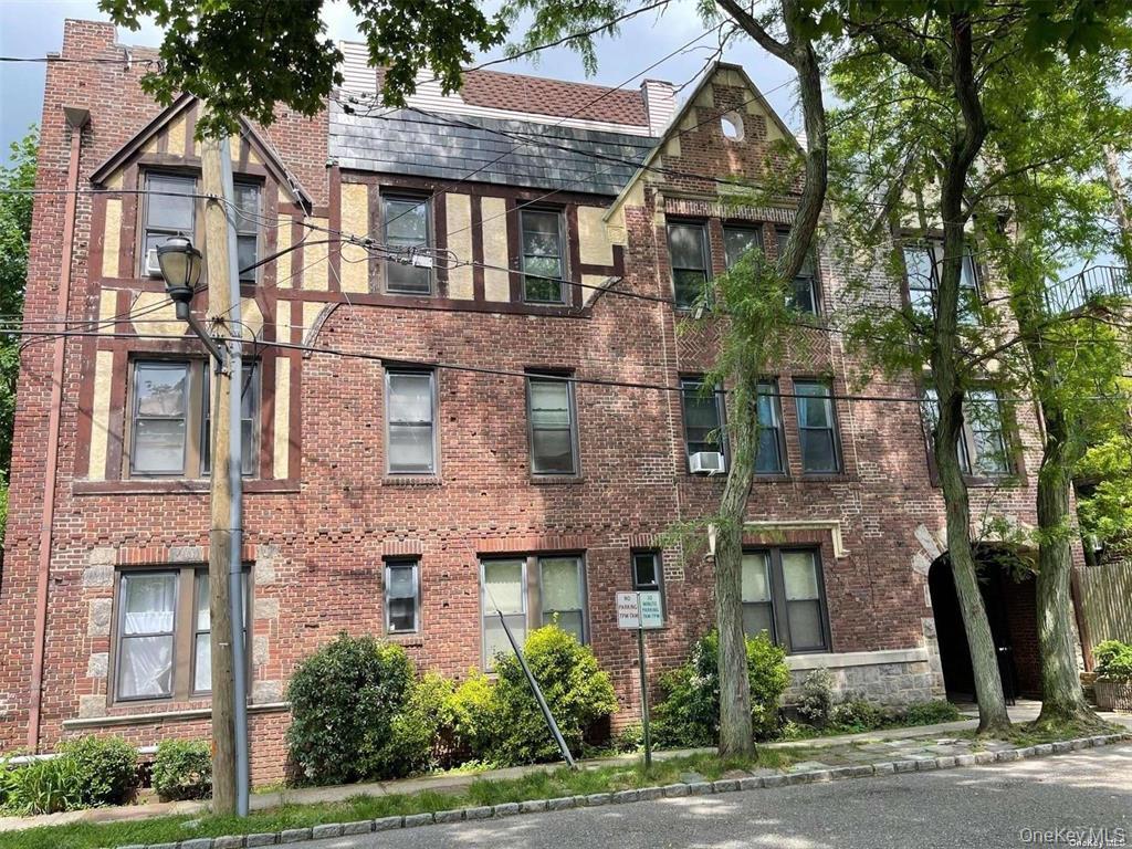 1 Hillside Avenue 3B — photo