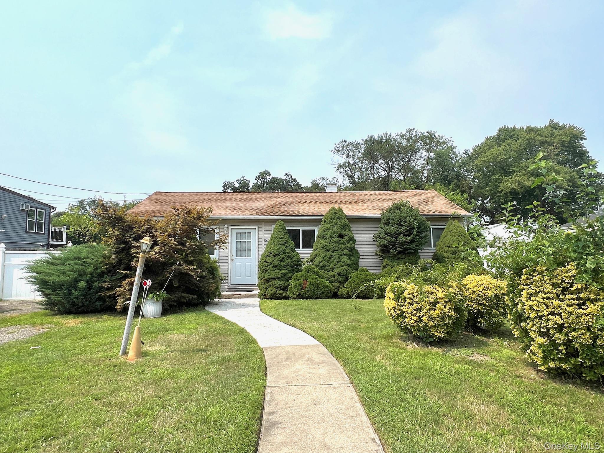 1656 N Thompson Drive — photo