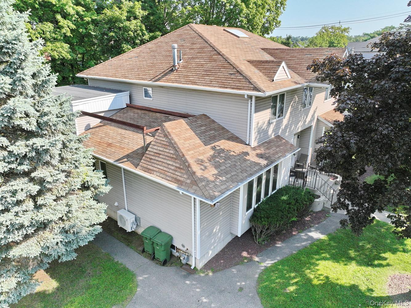 1 Morris Road — photo