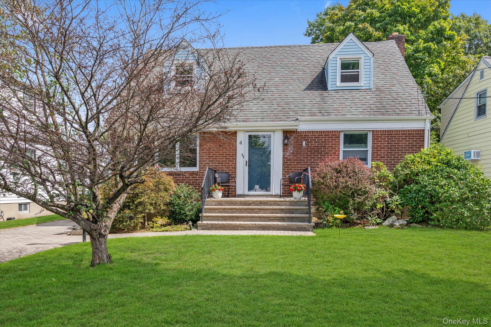 4 Rhame Avenue — photo