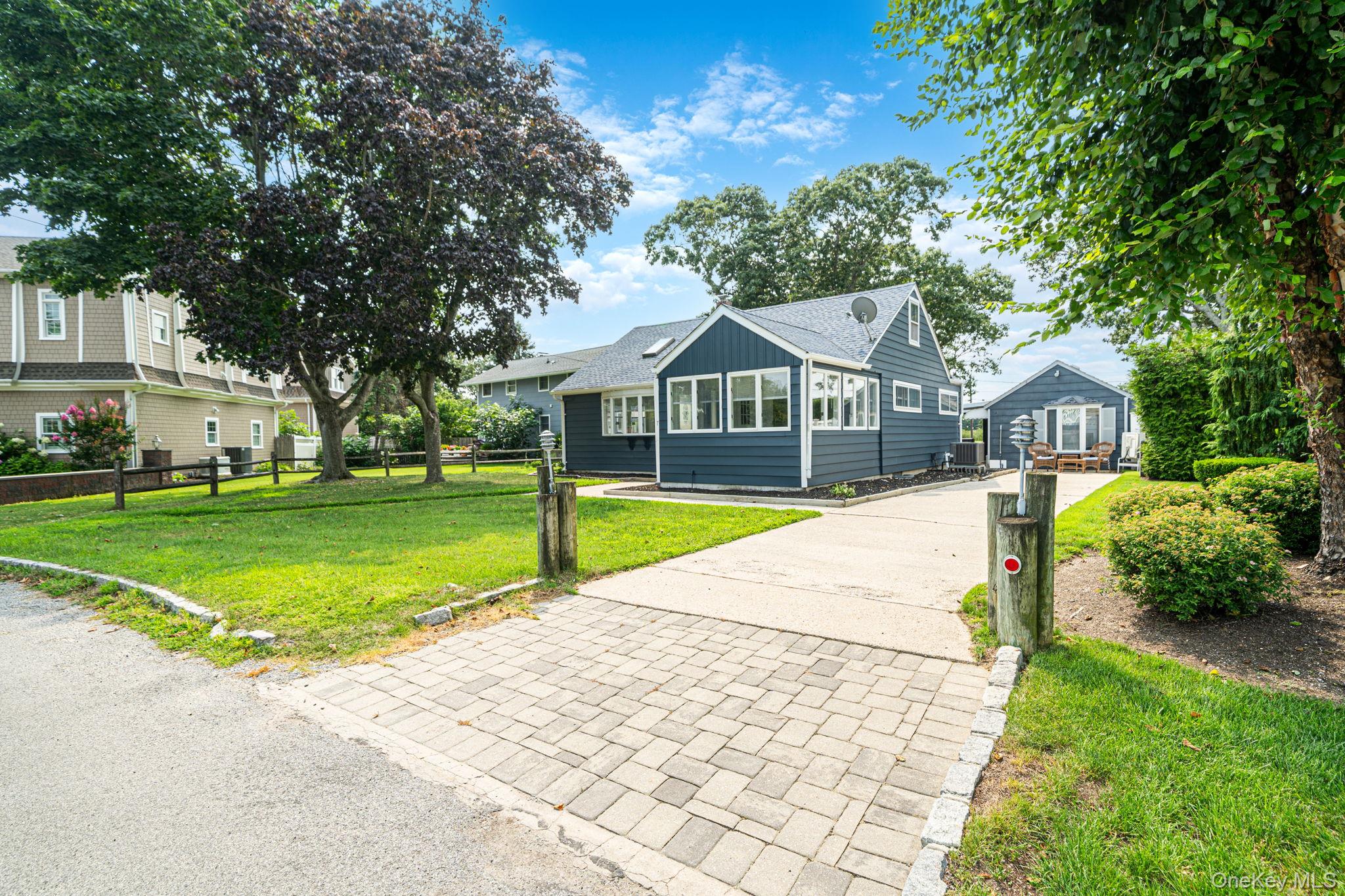 7 Oak Drive — photo