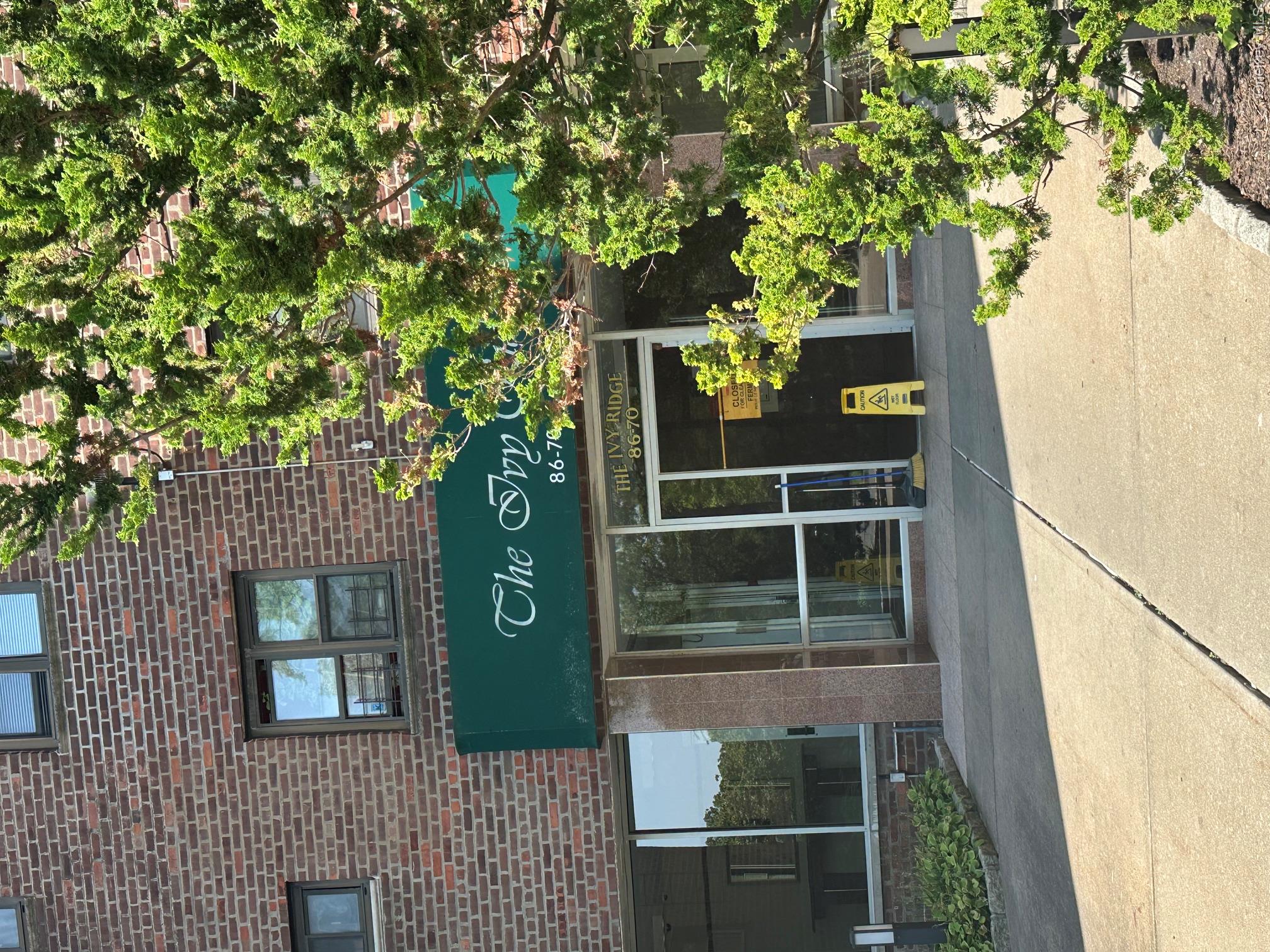 86-70 Francis Lewis Boulevard B65 — photo