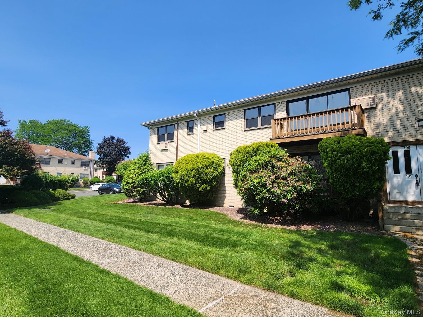 196 Sneden Place 196 — photo