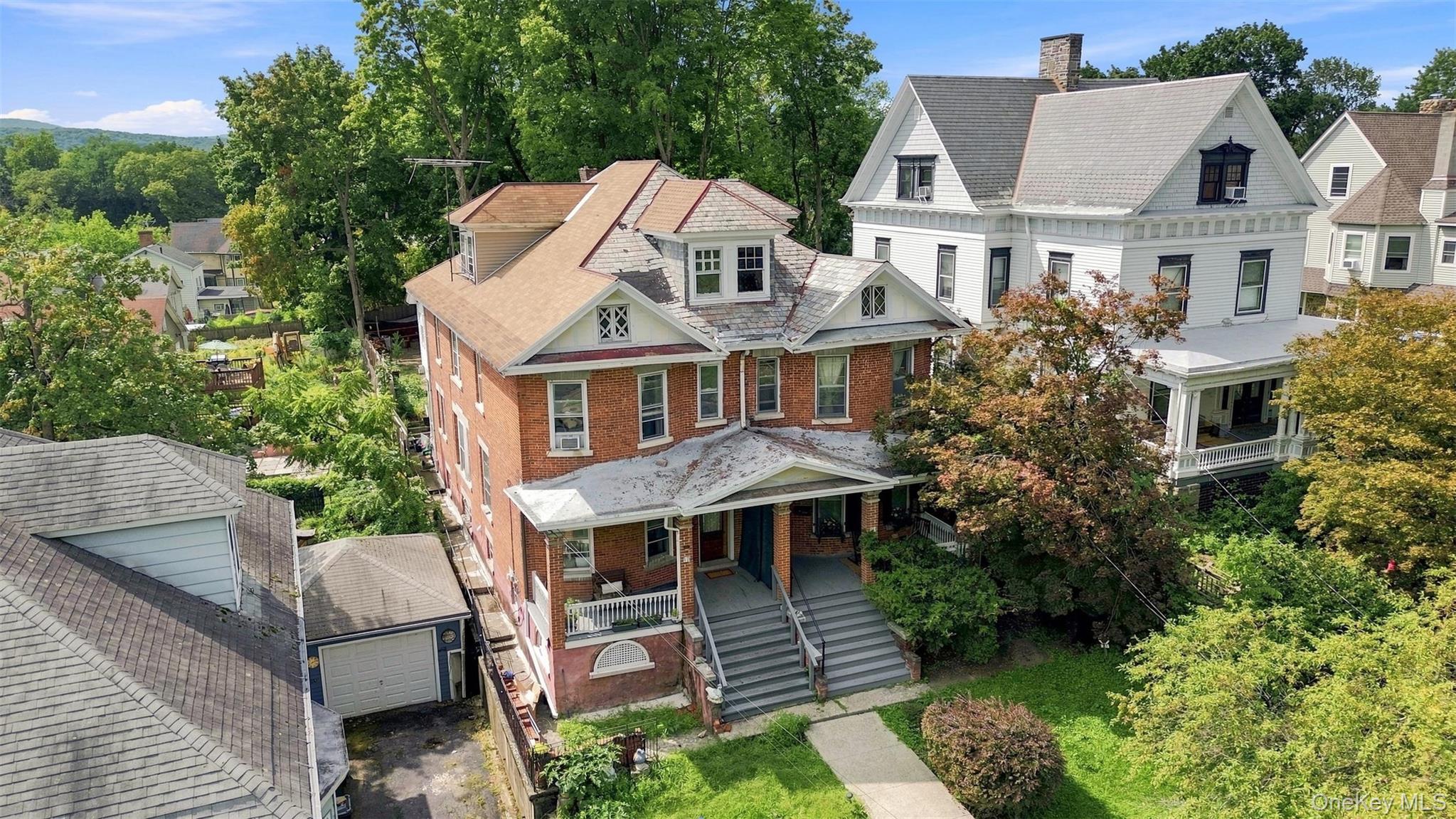 111 S Hamilton Street — photo