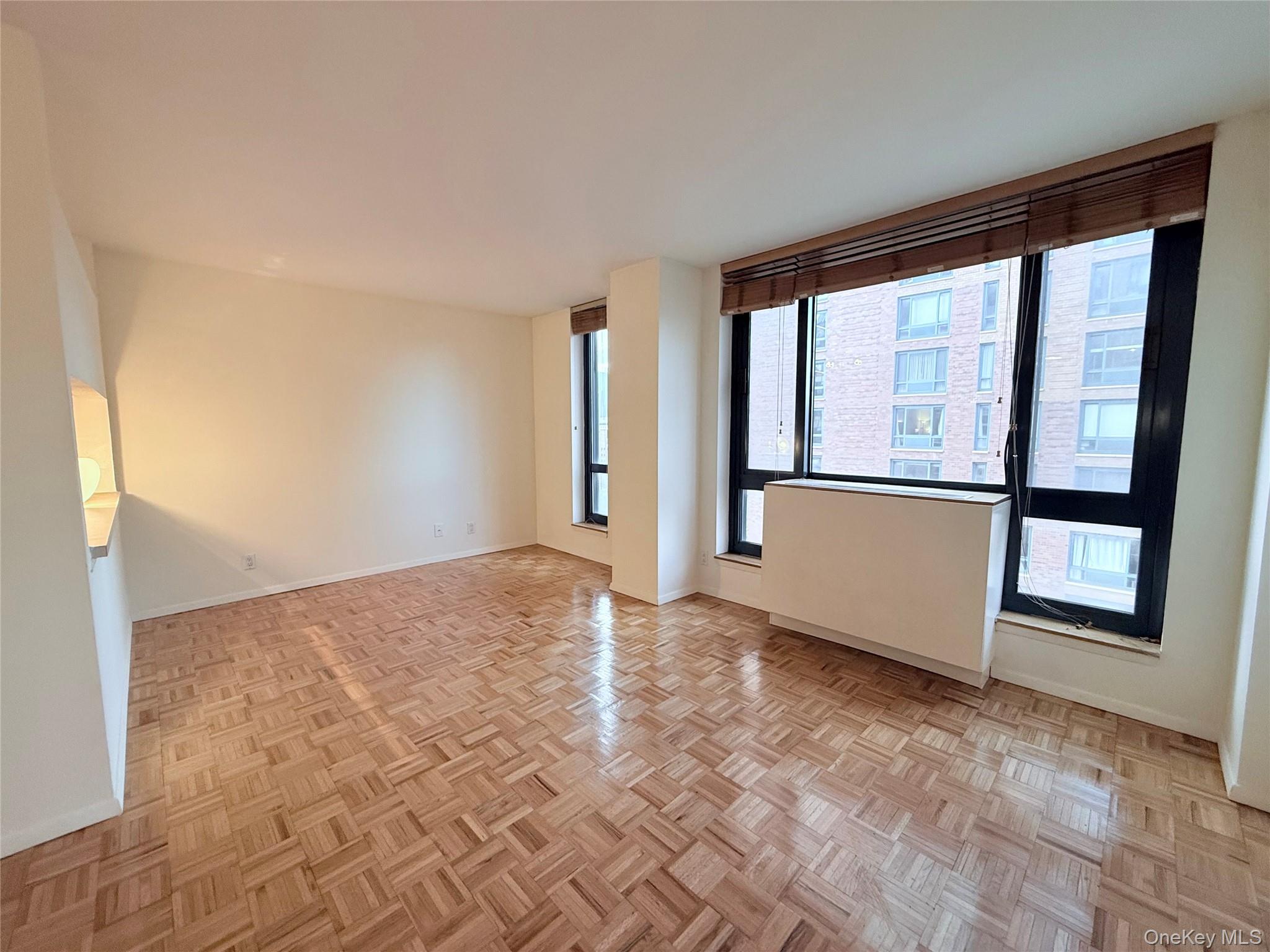 1 Irving Place U17H — photo
