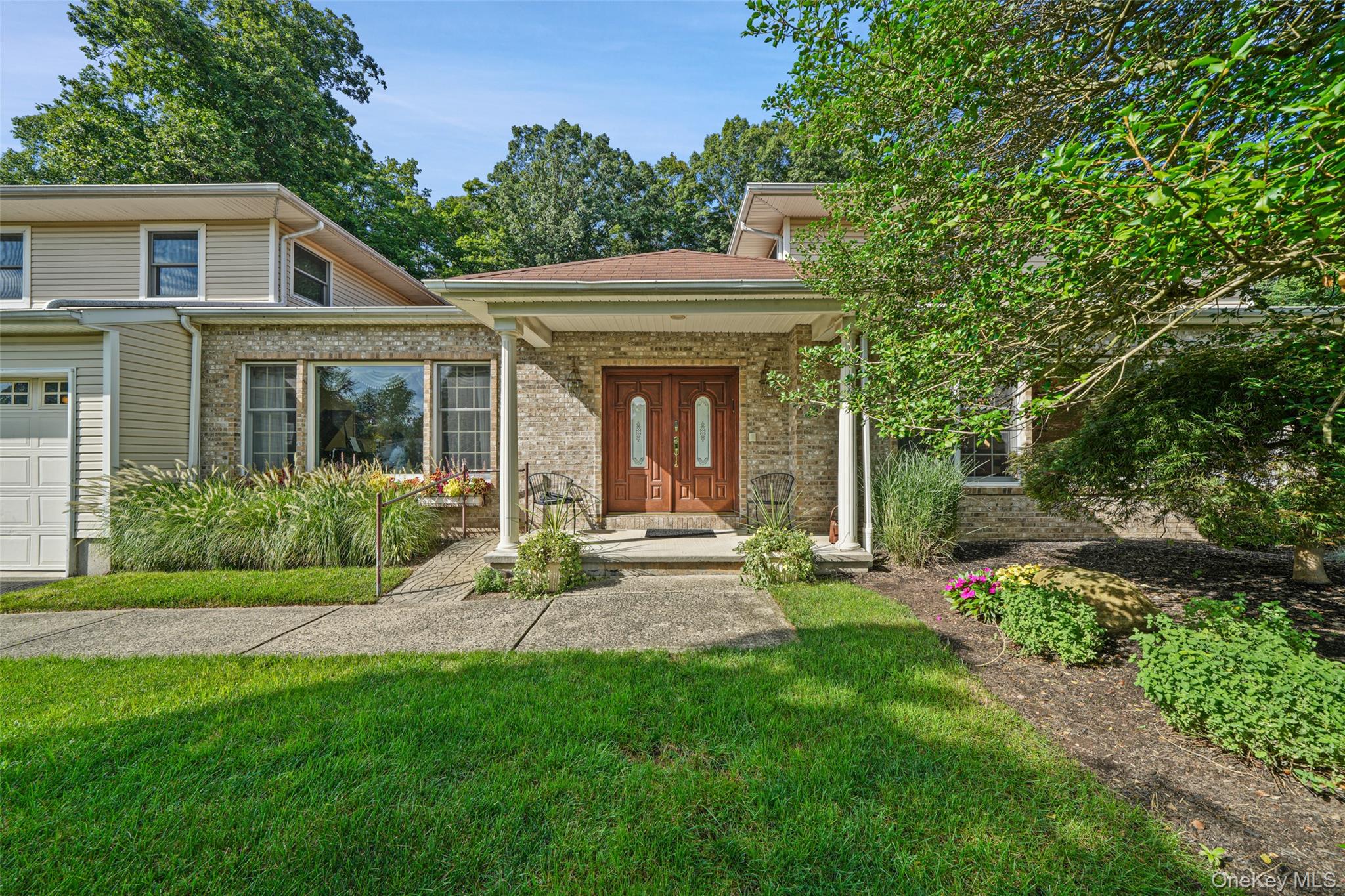 6 Orchard Hill Drive — photo